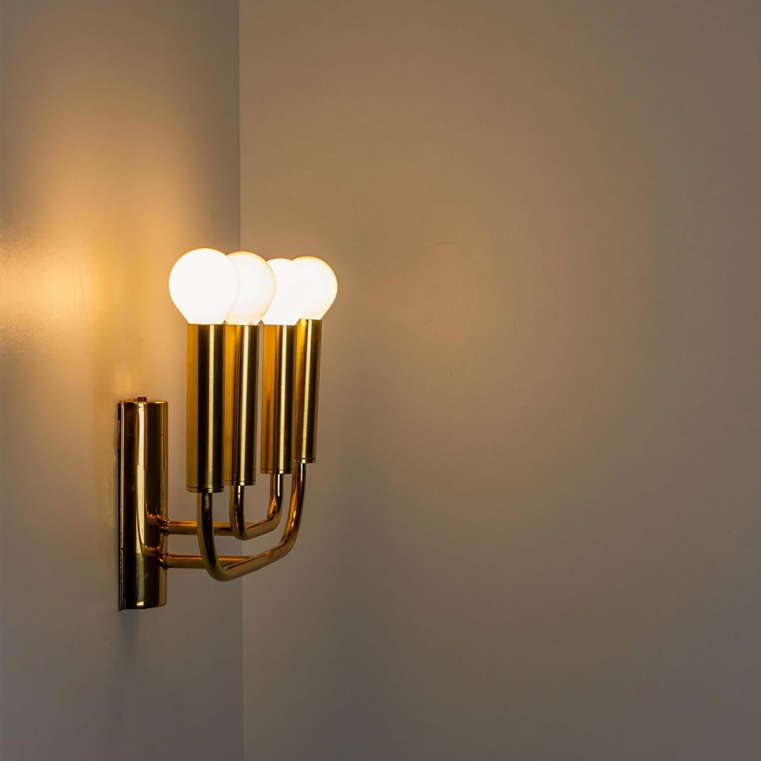Pair of Brass Wall Lights in the Style of Florian Schulz, Germany en venta 3