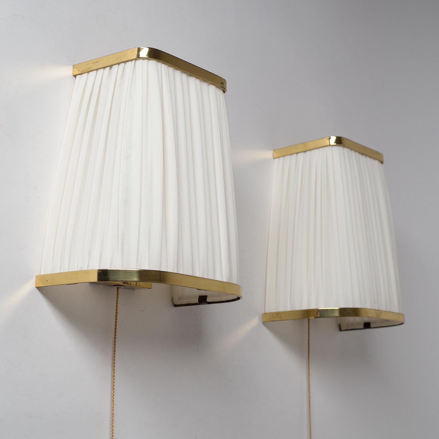 Pair of Brass Wall Lights, circa 1950 4