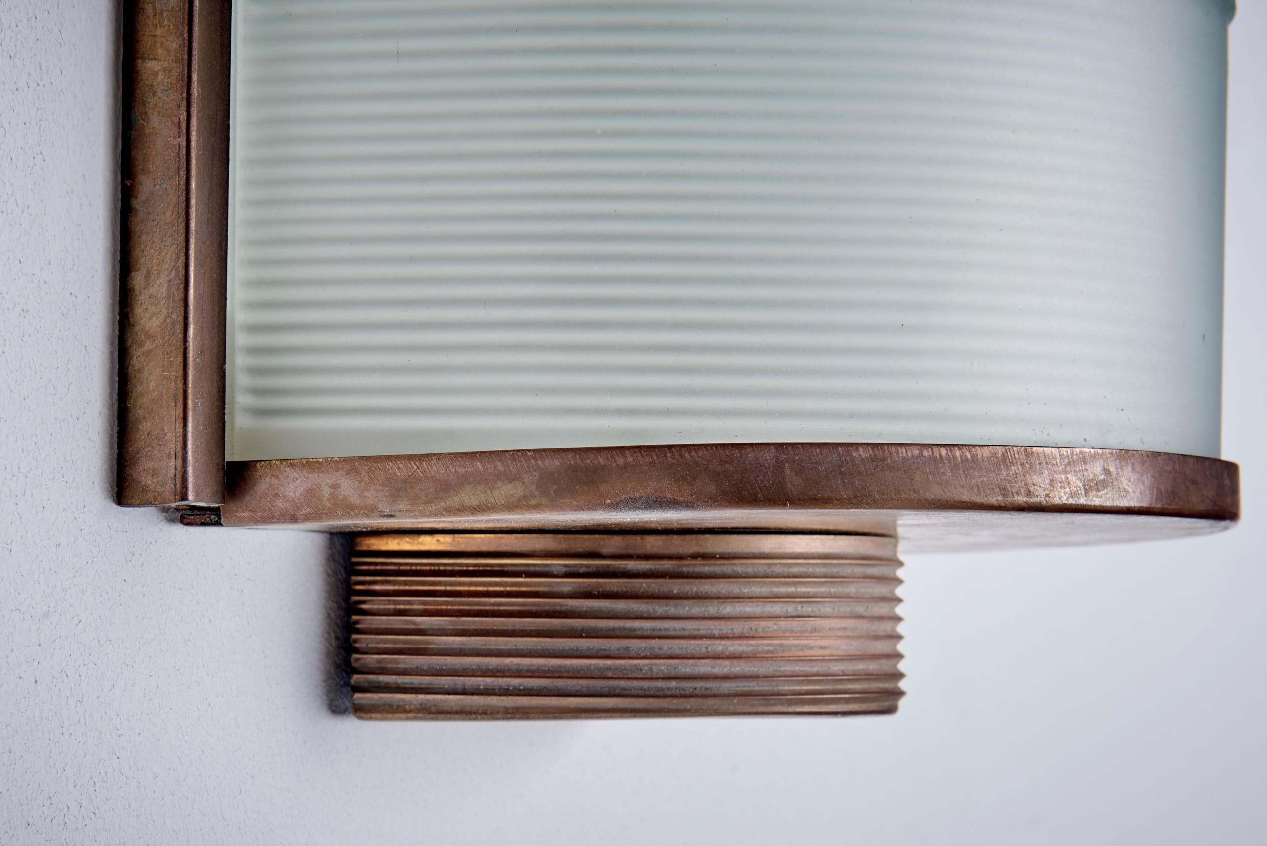 Pair of Brass Wall Sconces Italy. 1950s en vente 3