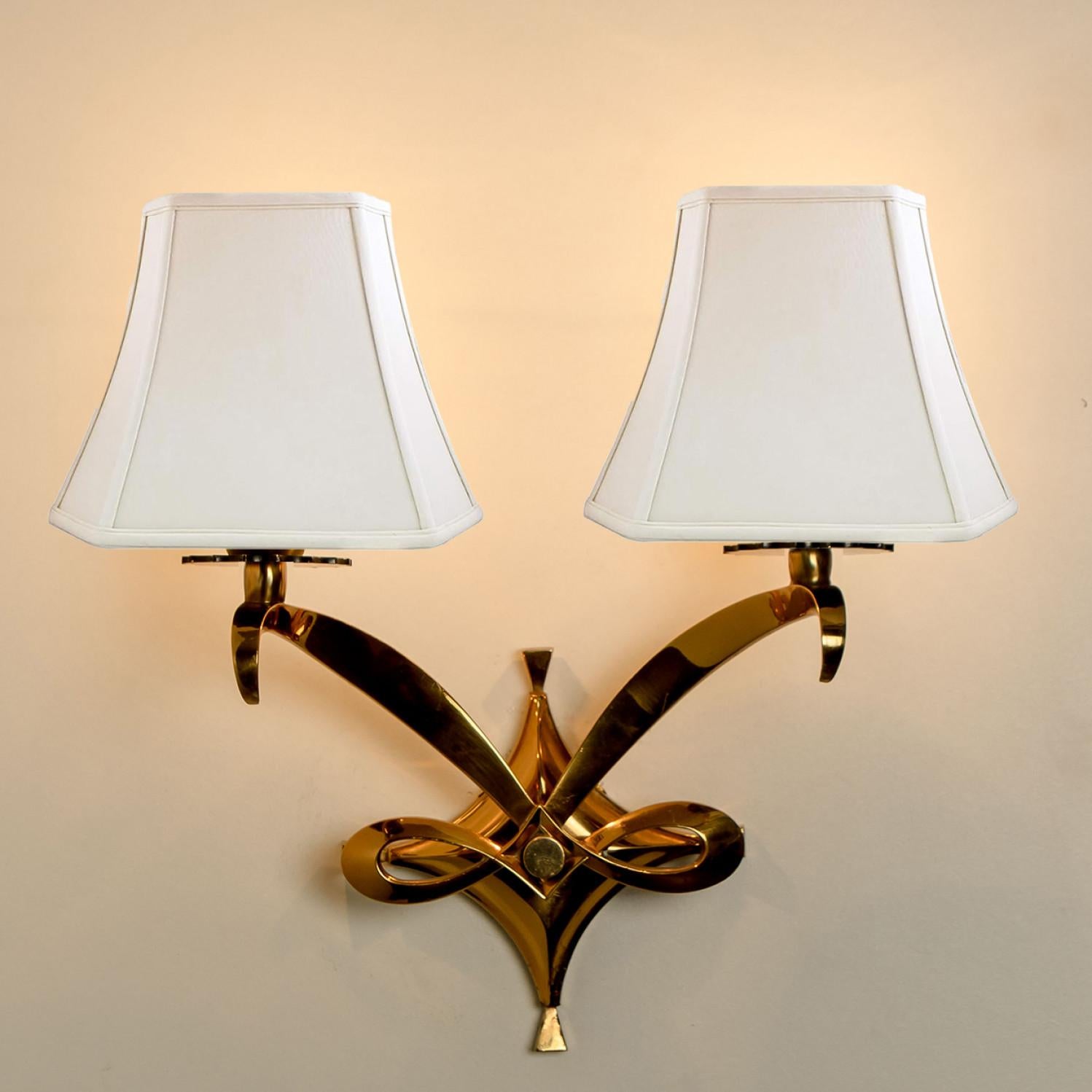 Pair of Brass Wall Sconces, Leleu, 1960 In Good Condition For Sale In Rijssen, NL