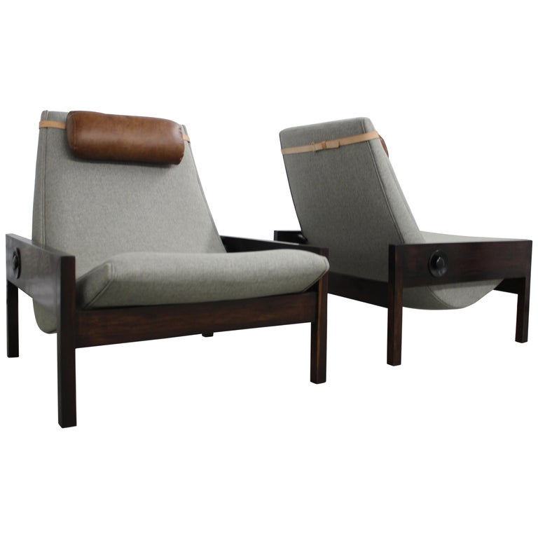 Sergio Rodrigues pair of jacaranda Gio chairs, 1960s, offered by Lyos Gallery