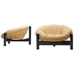 Paire de fauteuils brésiliens en similicuir jaune clair