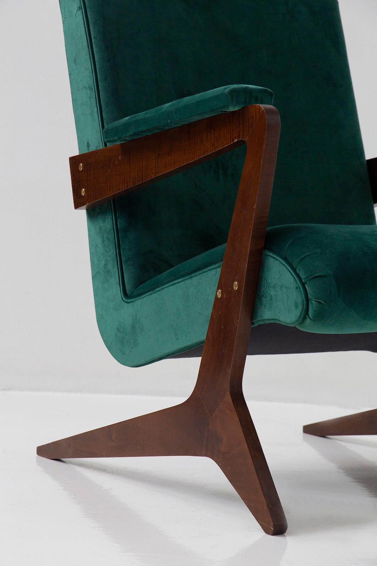 20th Century Pair of Brazilian green velvet armchairs, 20th century For Sale