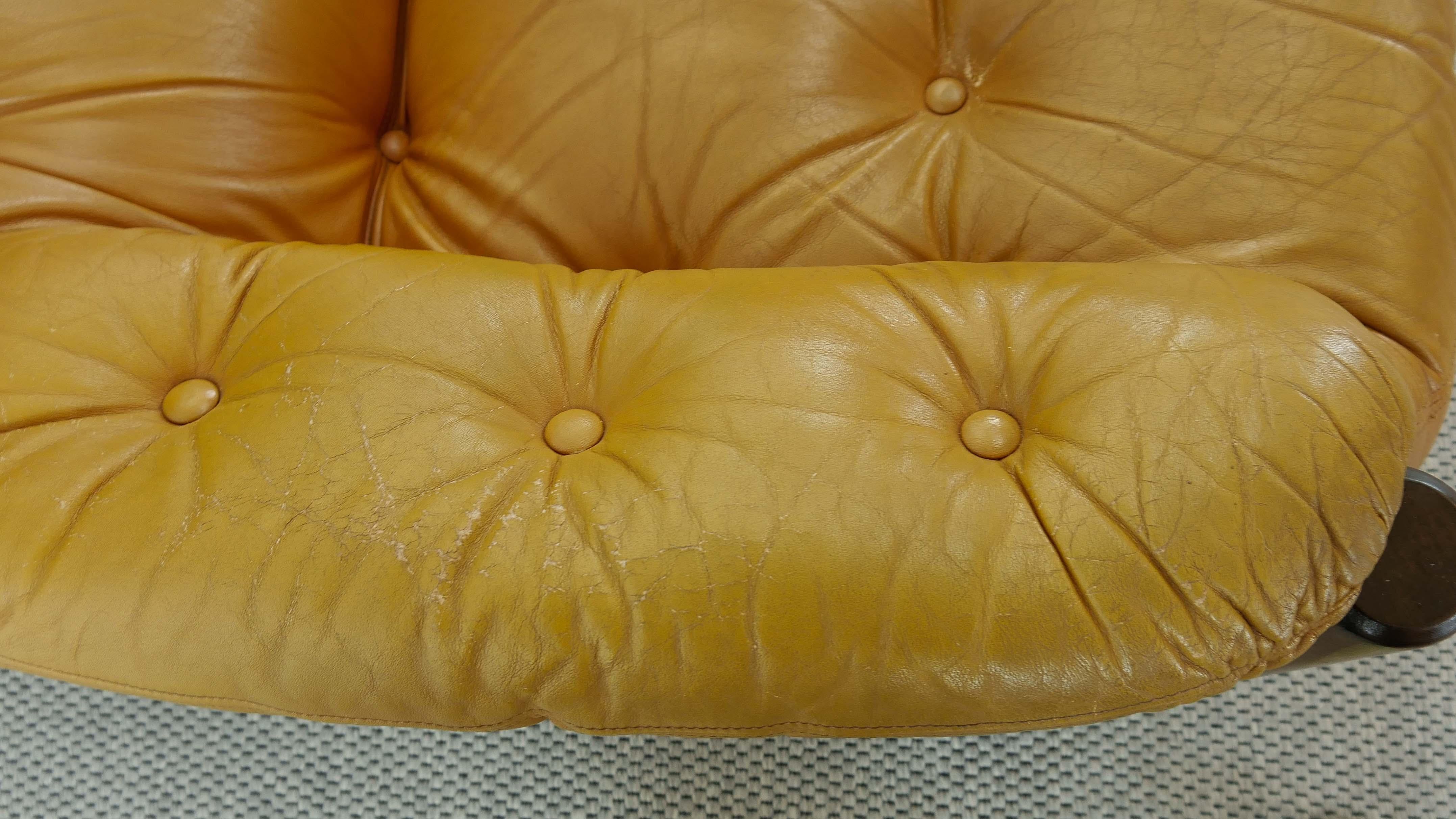 Pair of Brazilian Lounge Chairs in Cognac Leather, 1970s 10
