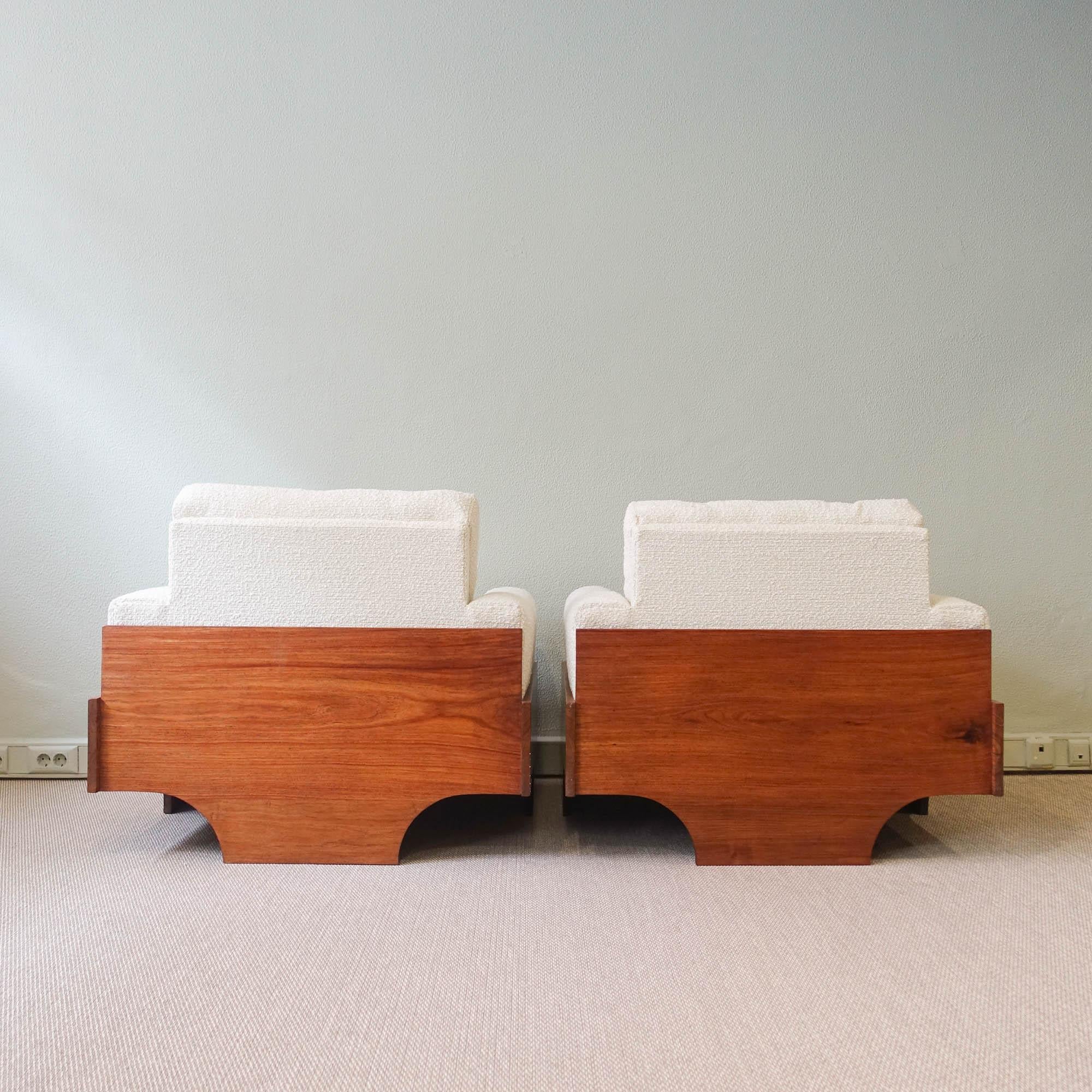 Mid-20th Century Pair of Brazilian Lounge Chairs in the Style of Jorge Zalszupin, 1960's