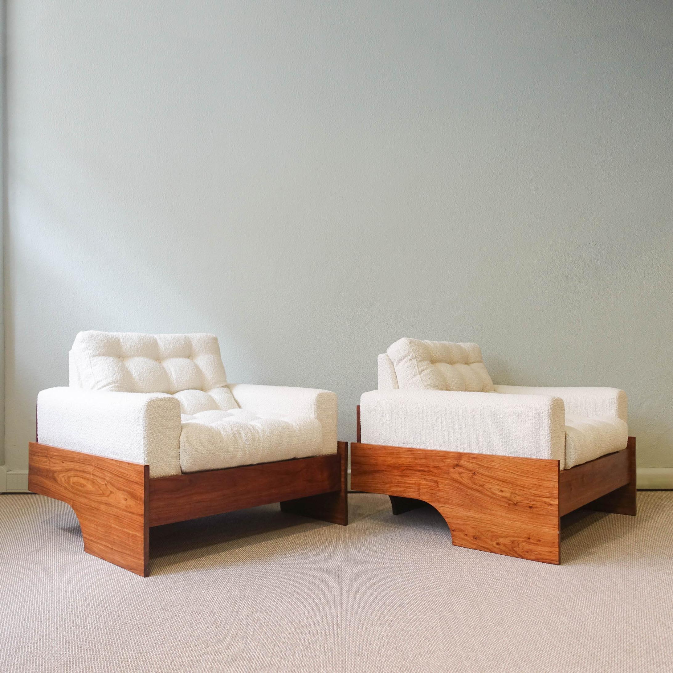 Pair of Brazilian Lounge Chairs in the Style of Jorge Zalszupin, 1960's 2