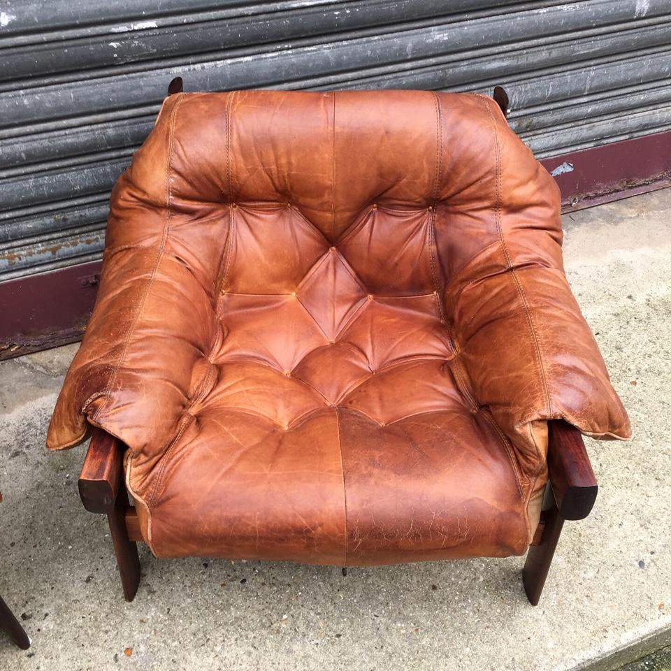 Mid-Century Modern Pair of Brazilian Lounge Chairs MP041, Percival Lafer/Lafer MP in Cognac Leather For Sale