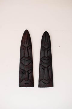 Ein Paar brasilianischer Wandskulpturen aus Palisanderholz aus der Mitte des letzten Jahrhunderts