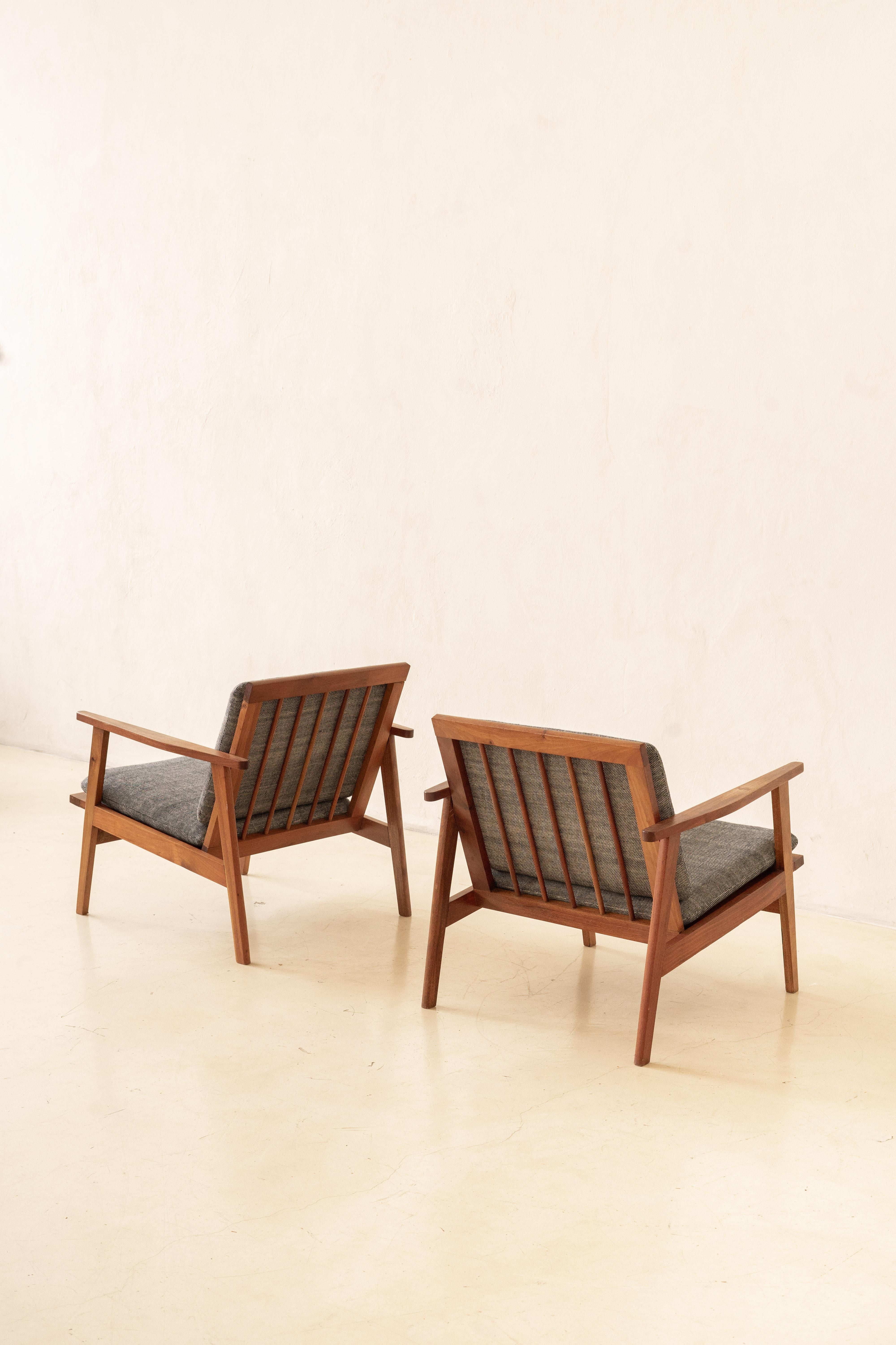 Mid-Century Modern Pair of Brazilian Midcentury Modern Armchairs, Unknown Designer, 1960s For Sale