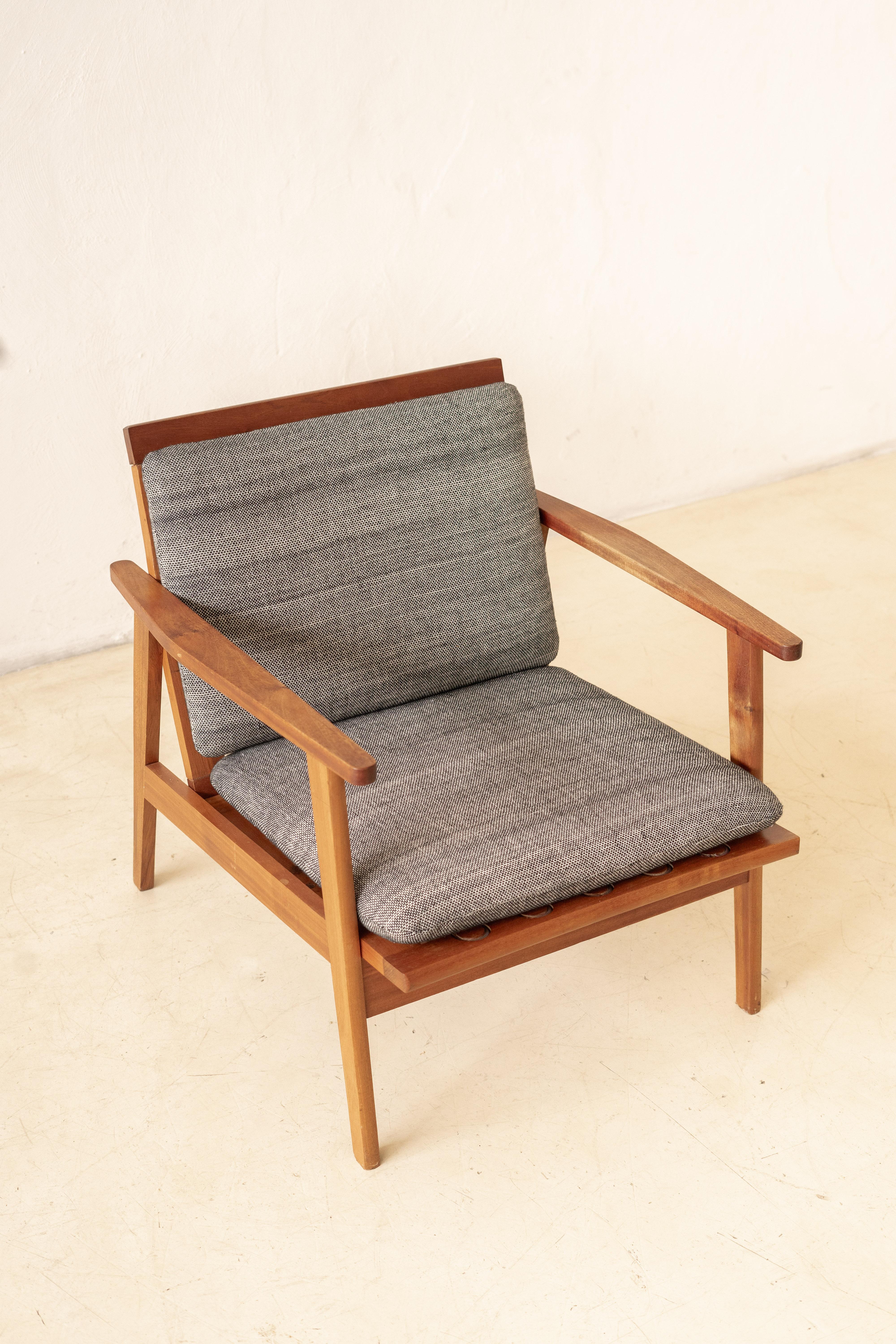 Hardwood Pair of Brazilian Midcentury Modern Armchairs, Unknown Designer, 1960s For Sale