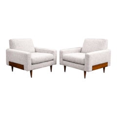 Pair of Brazilian Modern Armchairs in Caviuna & Light Gray Sherpa, Brazil, 1960s