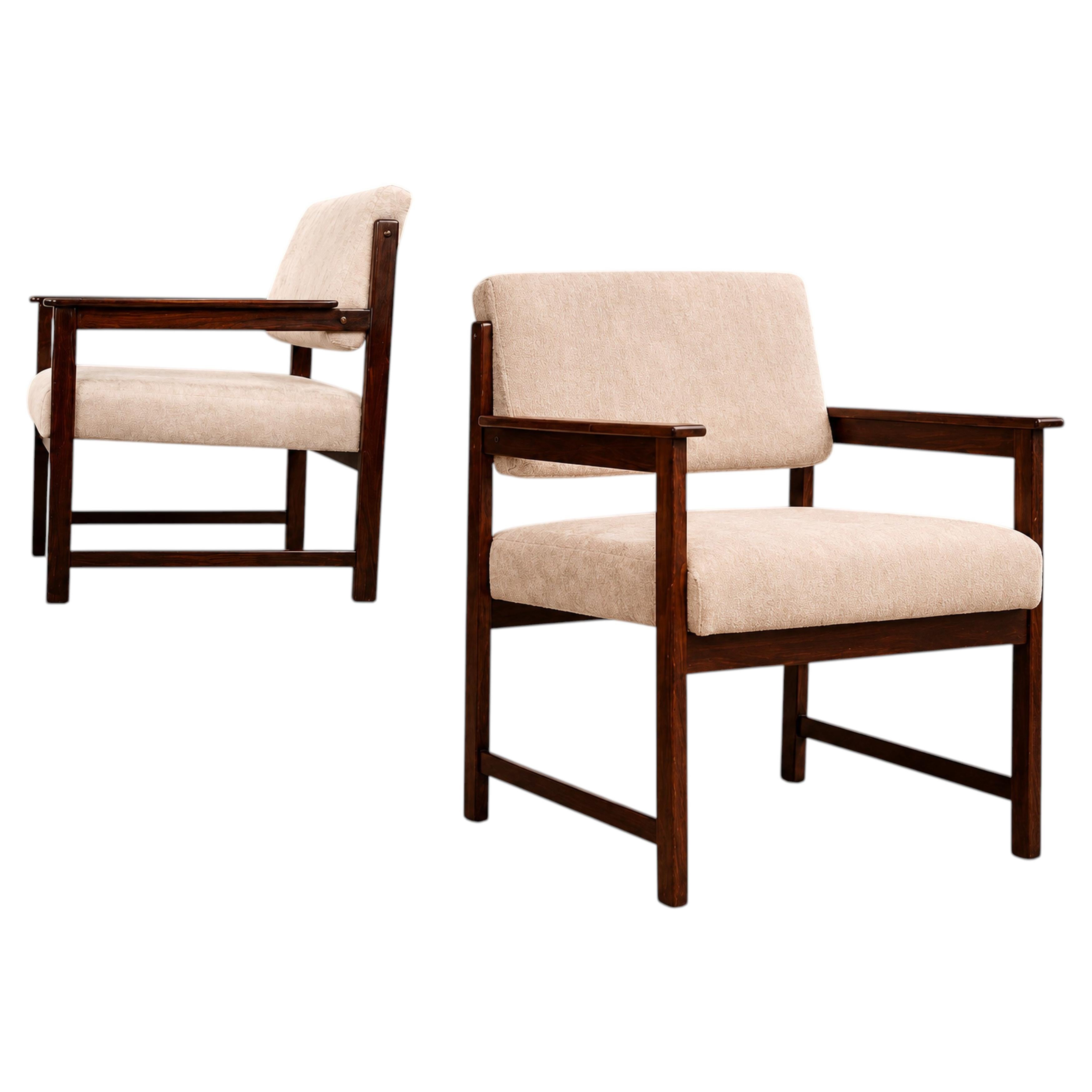 Paire de fauteuils modernes brésiliens en bois de rose et mohair, Jorge Jabour, années 1960