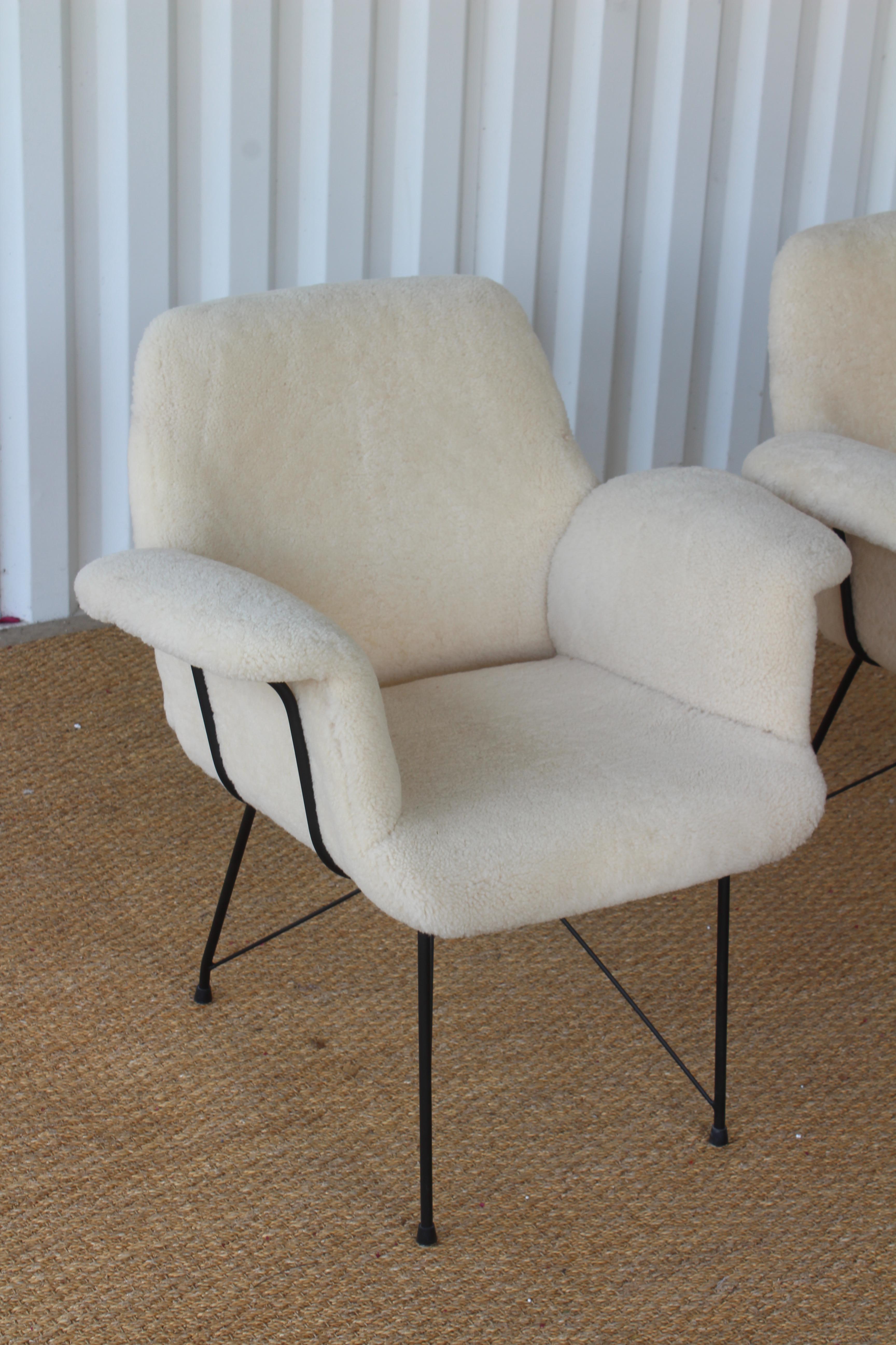 Sheepskin Pair of Brazilian Modern Chairs by Carlo Hauner and Martin Eisler, 1955