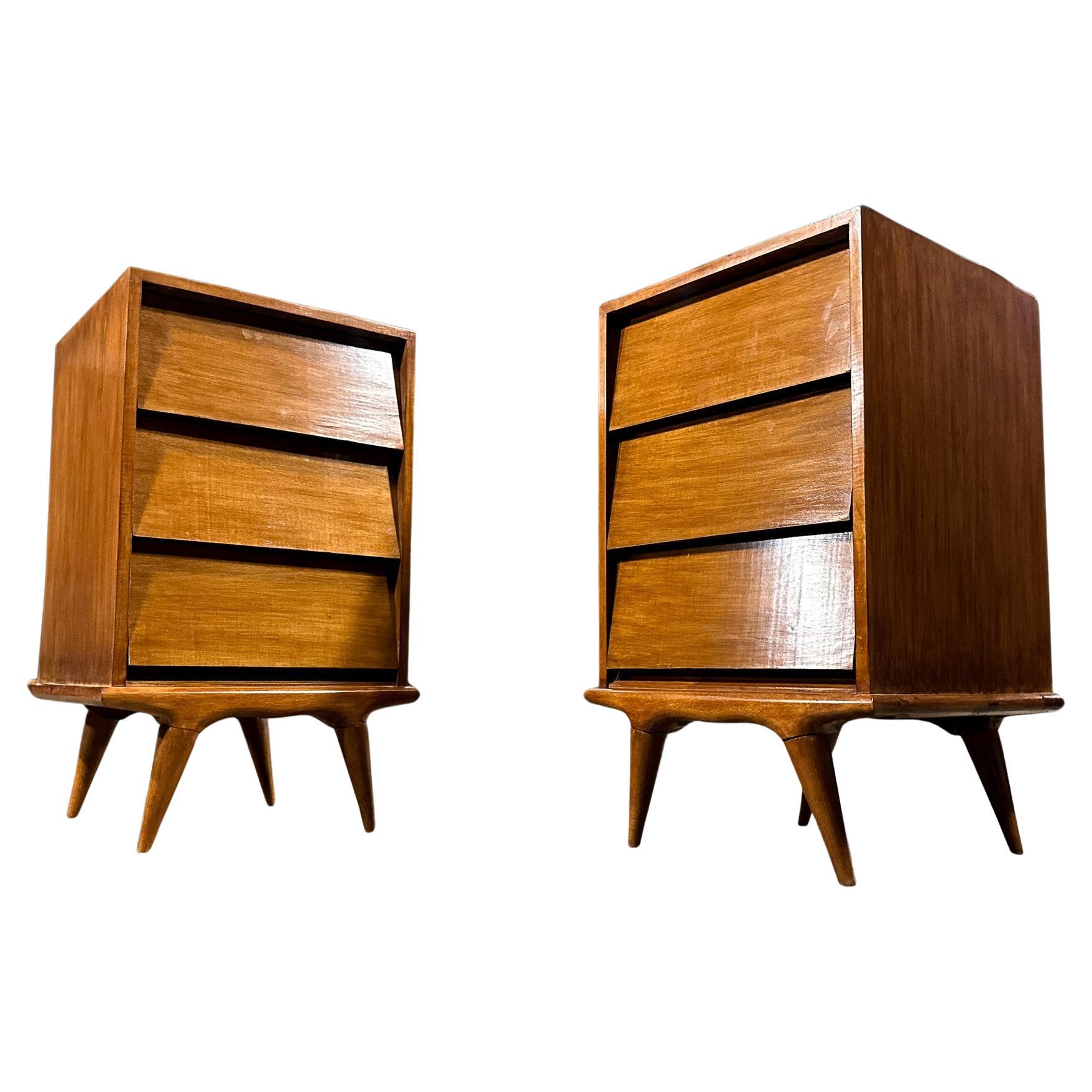 Pair of Brazilian Modern Side Tables with Drawers in Ivory Wood, 1950s For Sale