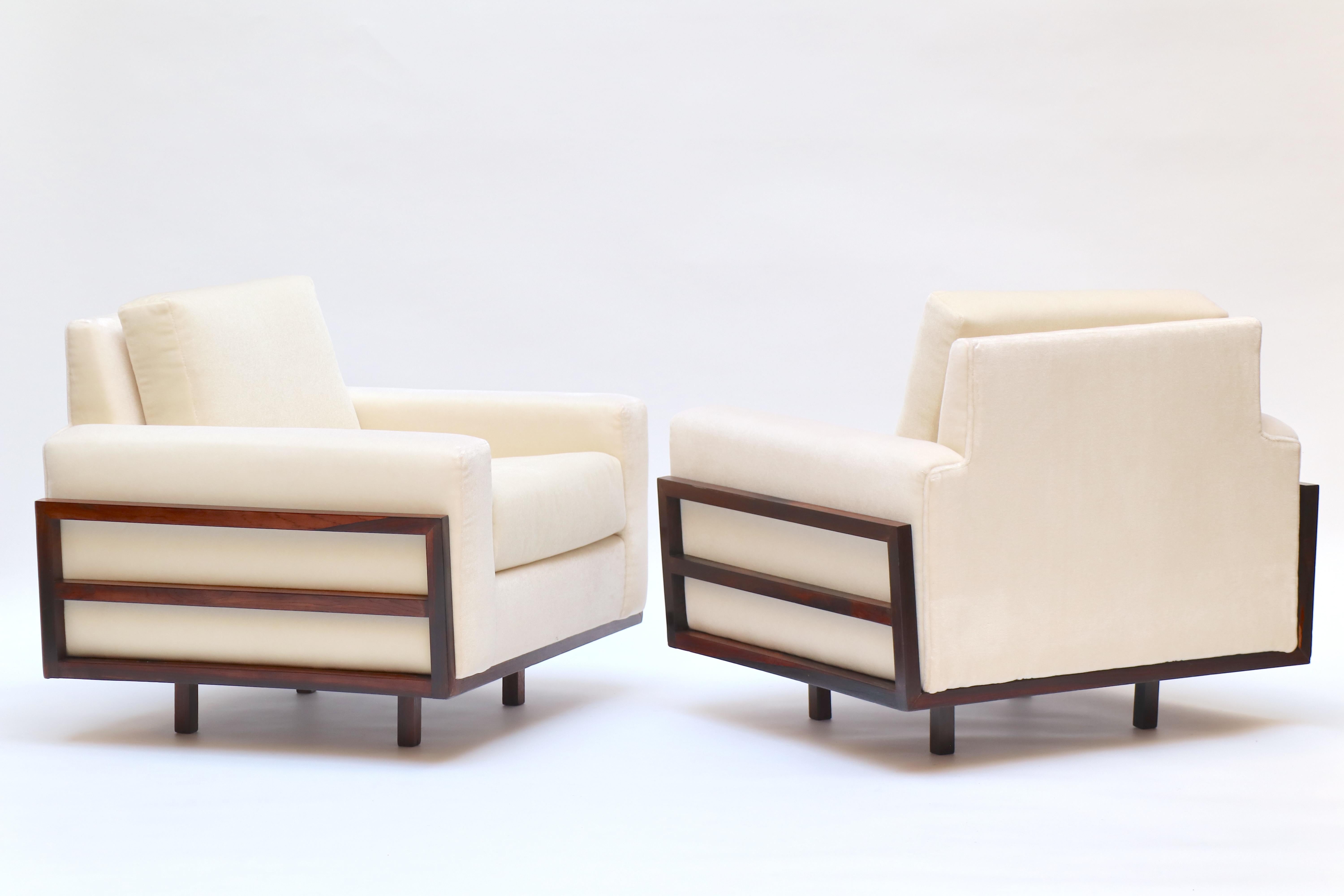 Mid-Century moderno Coppia di poltrone brasiliane moderniste, 1950 in vendita