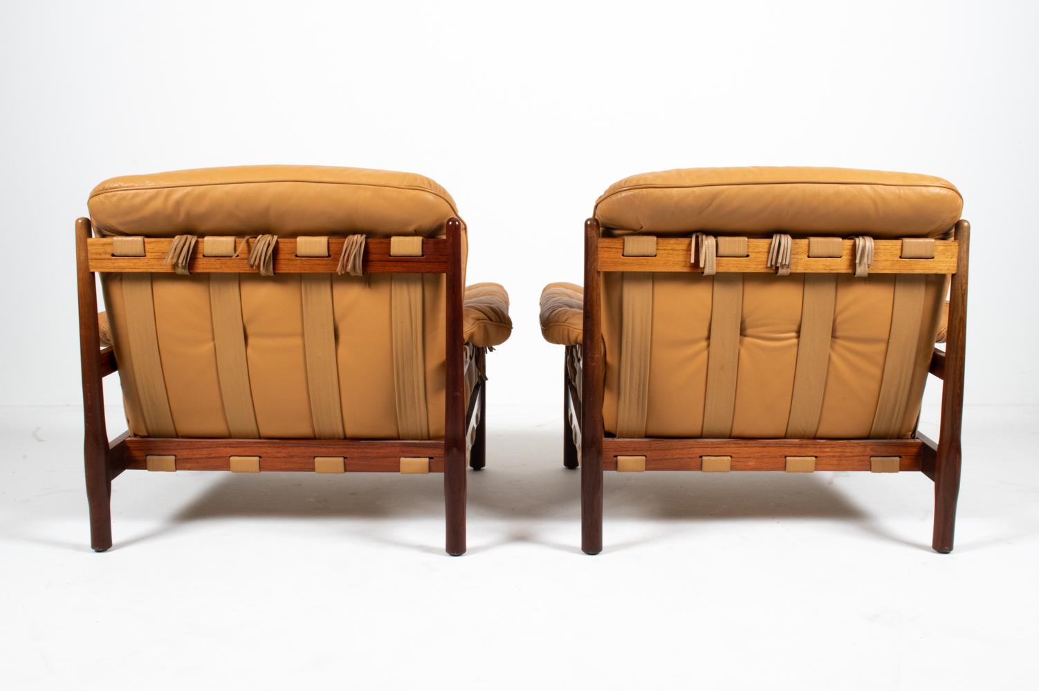 Pair of Brazilian Modernist Rosewood & Leather Easy Chairs, circa 1970s 7