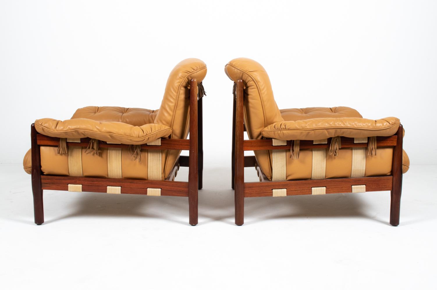 Pair of Brazilian Modernist Rosewood & Leather Easy Chairs, circa 1970s 9