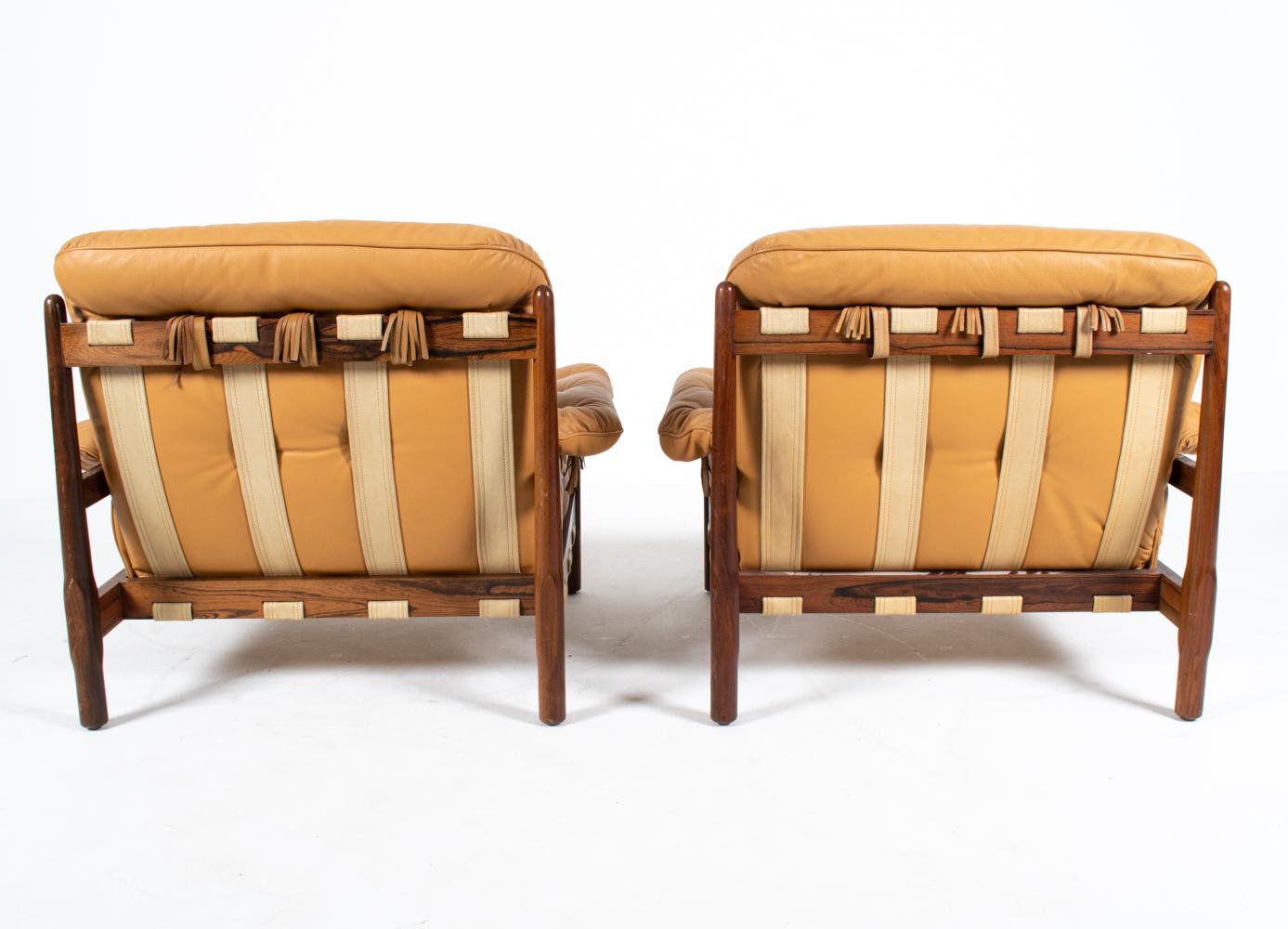 Pair of Brazilian Modernist Rosewood & Leather Easy Chairs, circa 1970s For Sale 7