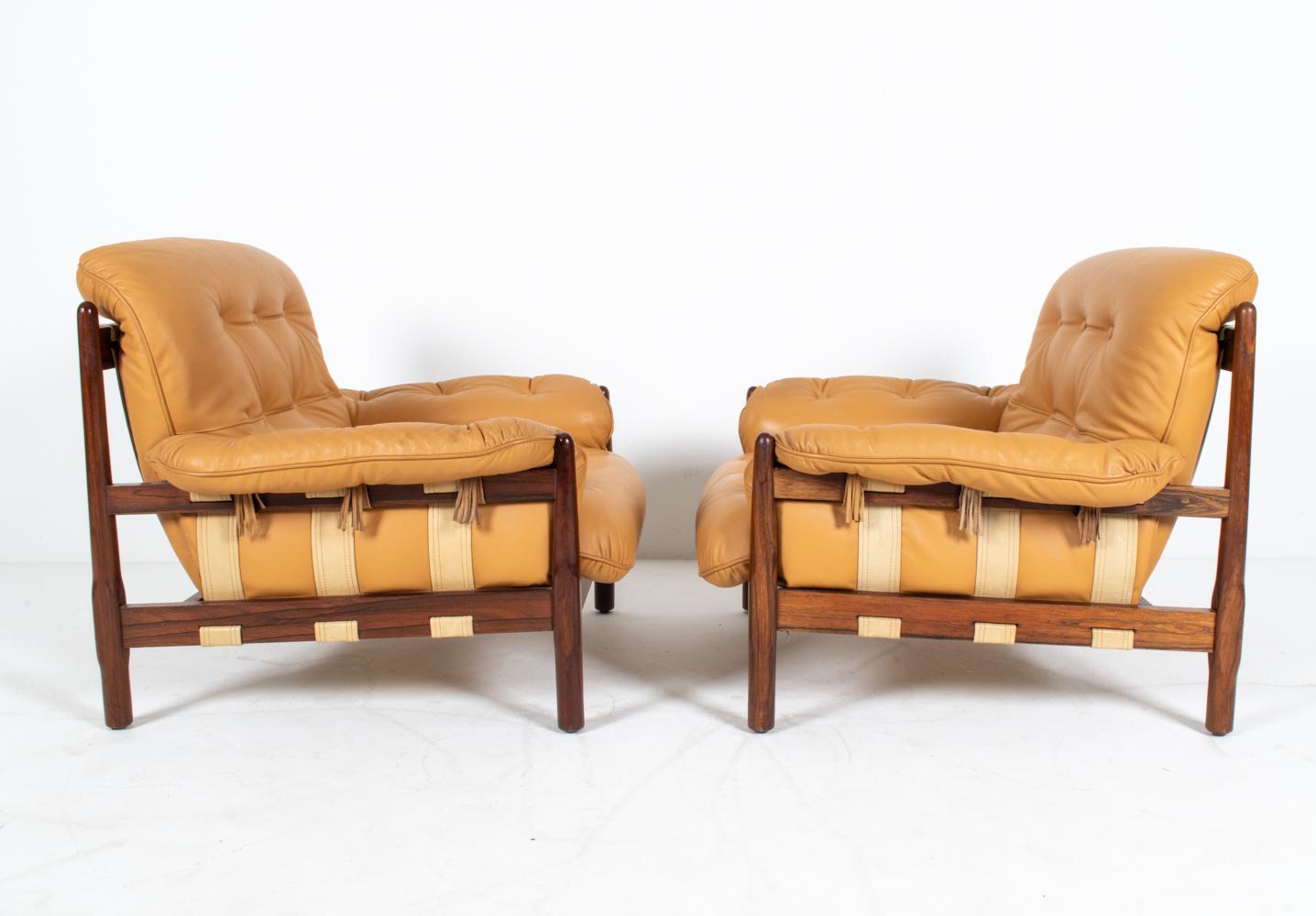 Pair of Brazilian Modernist Rosewood & Leather Easy Chairs, circa 1970s For Sale 9