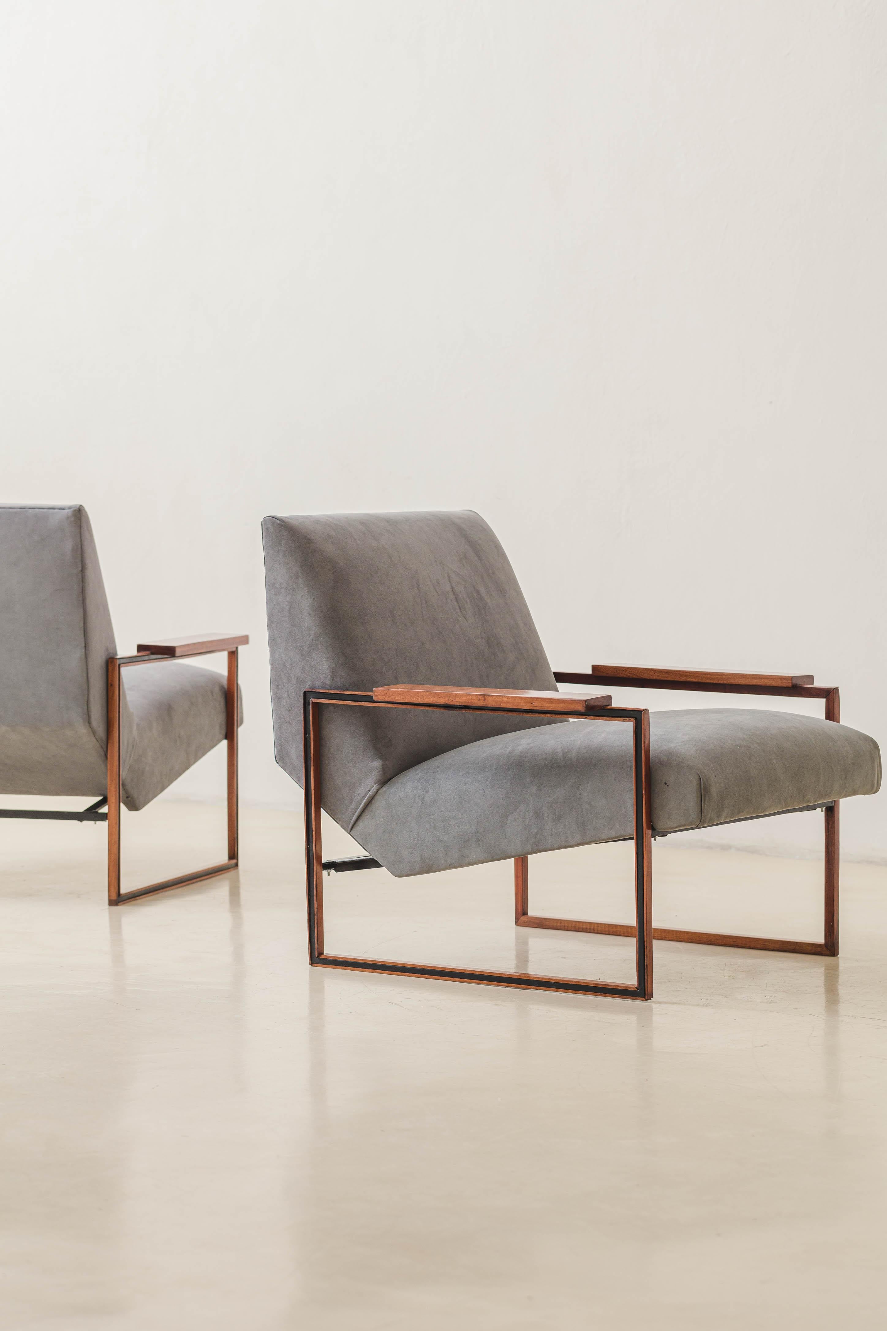 Pair of Brazilian Mp-5 Midcentury Lounge Chairs by Percival Lafer, 1970s For Sale 1