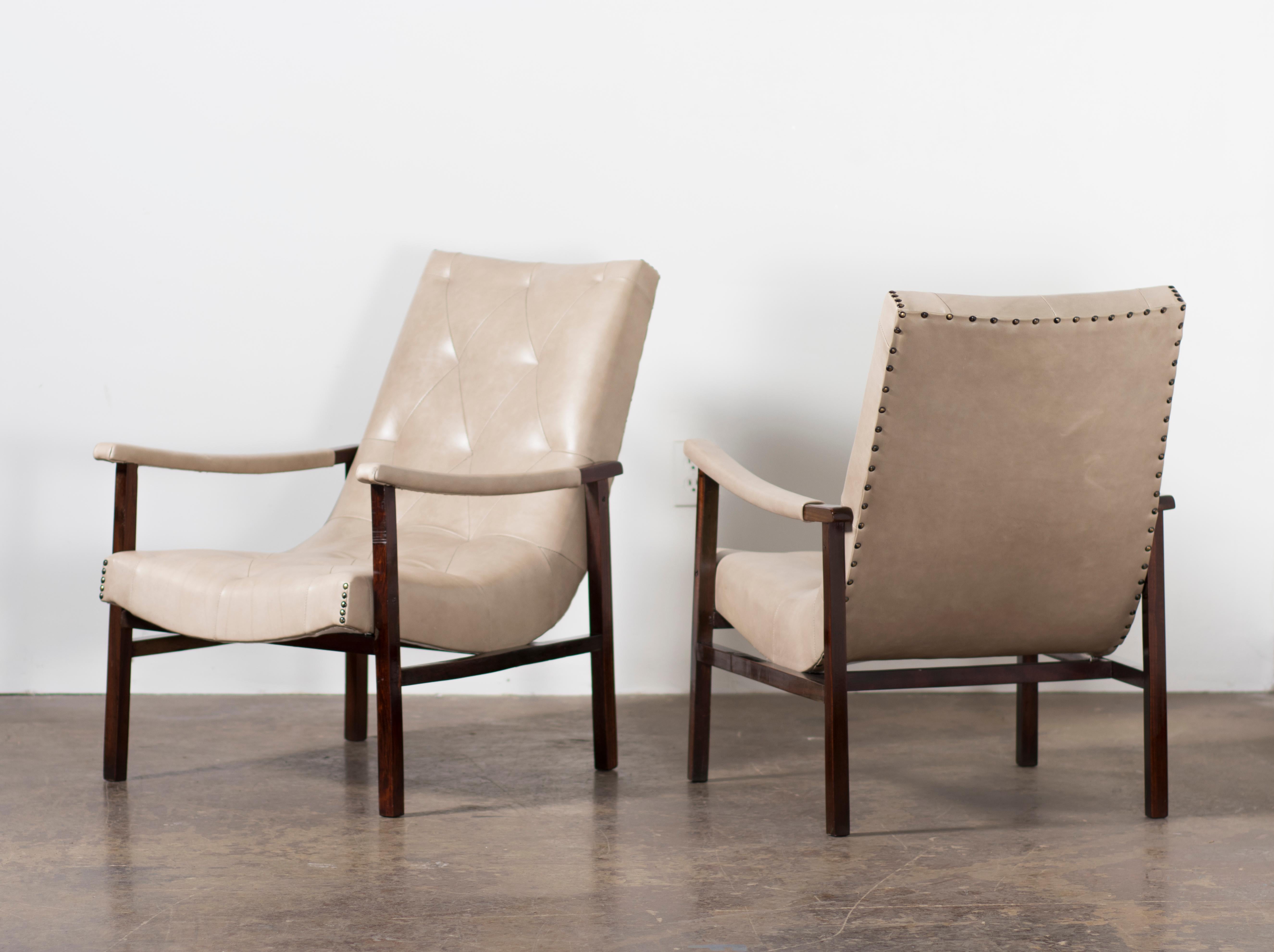 Pair of Modern Brazilian Rosewood Armchairs by Gelli, circa the 1950s For Sale 7