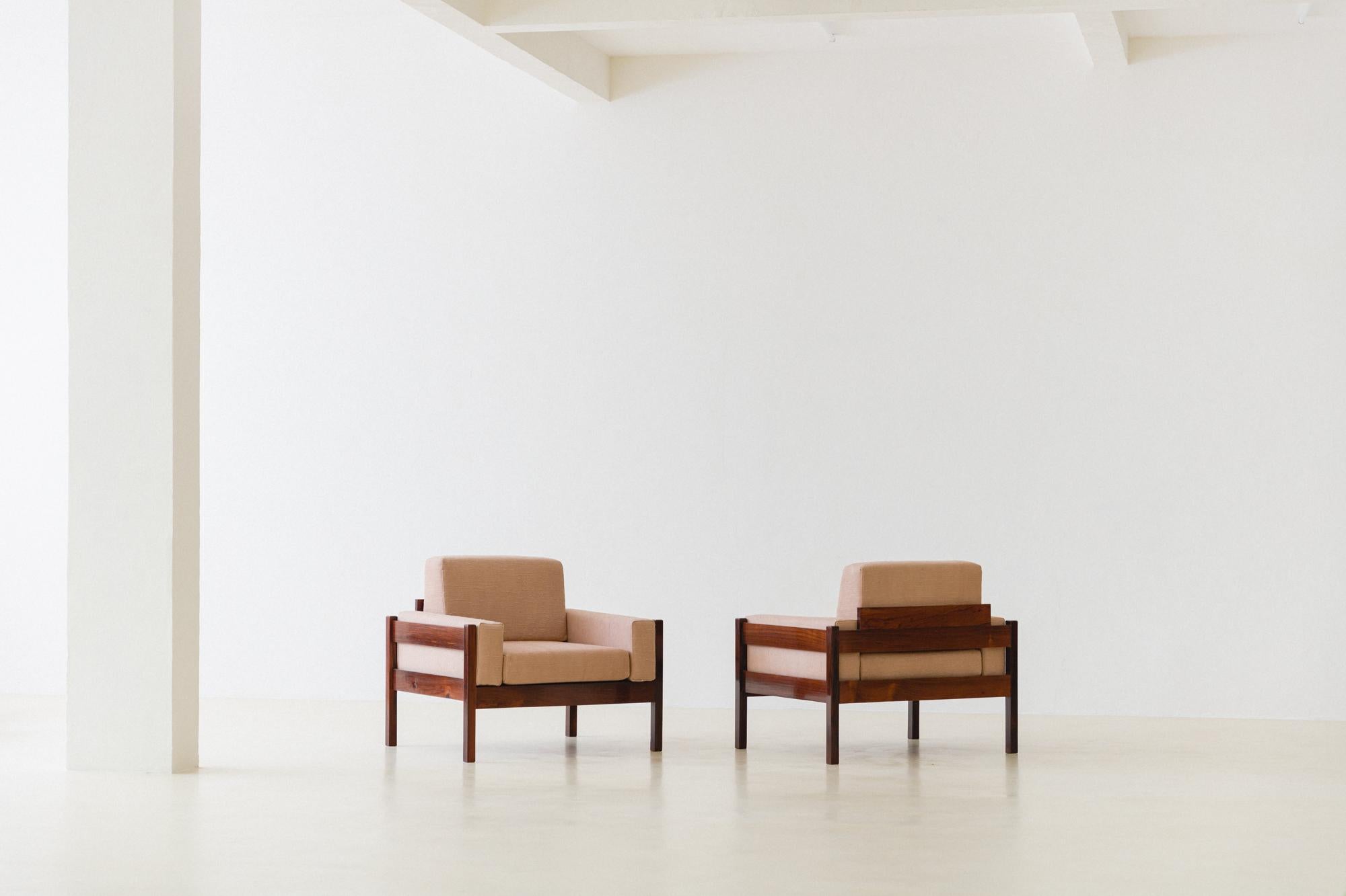 Mid-Century Modern Pair of Brazilian Rosewood Armchairs with Ottomans by Celina Decorações, 1960s For Sale