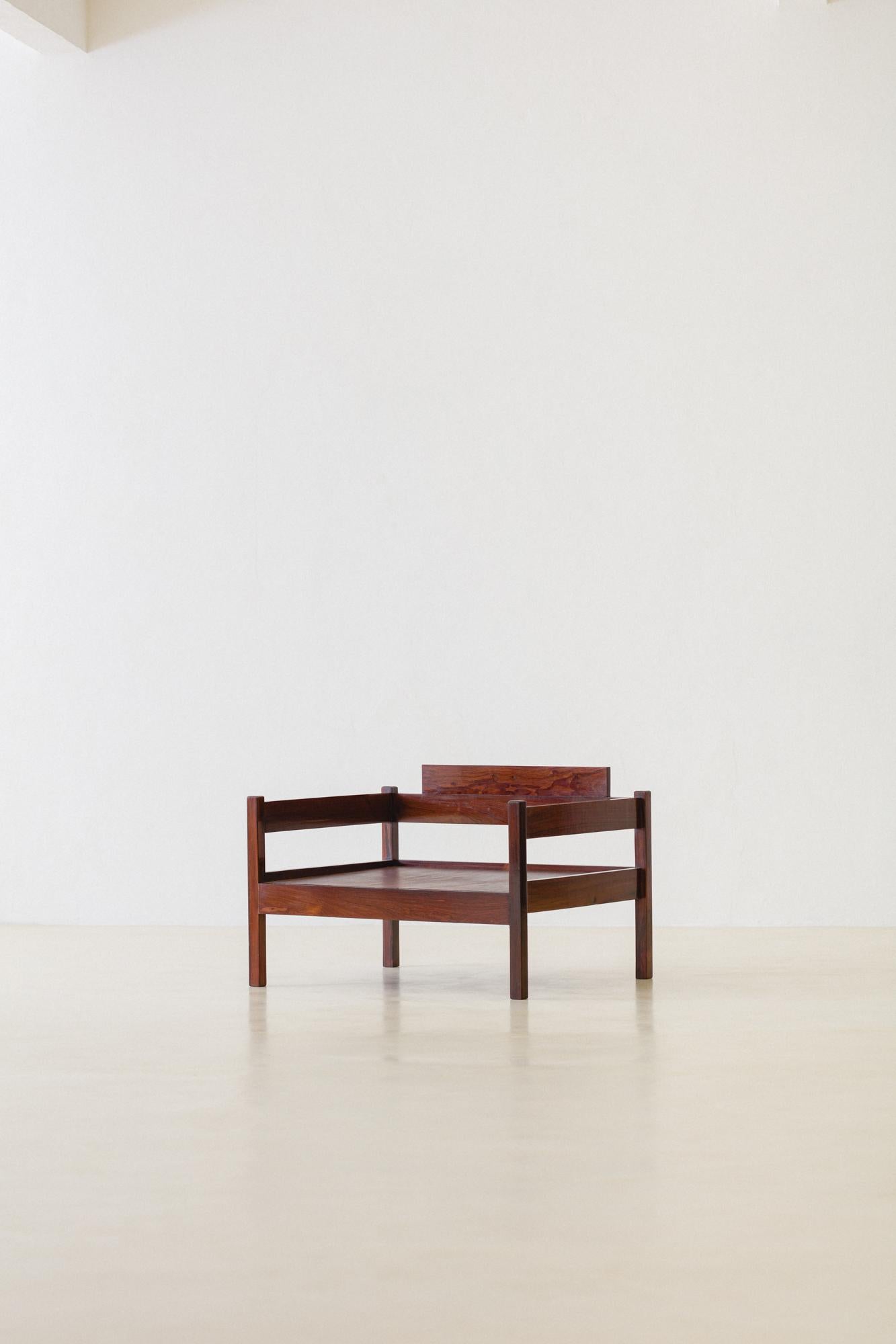 Mid-20th Century Pair of Brazilian Rosewood Armchairs with Ottomans by Celina Decorações, 1960s For Sale