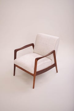 Paire de fauteuils de salon brésiliens en bois massif d'imbuia, années 1970
