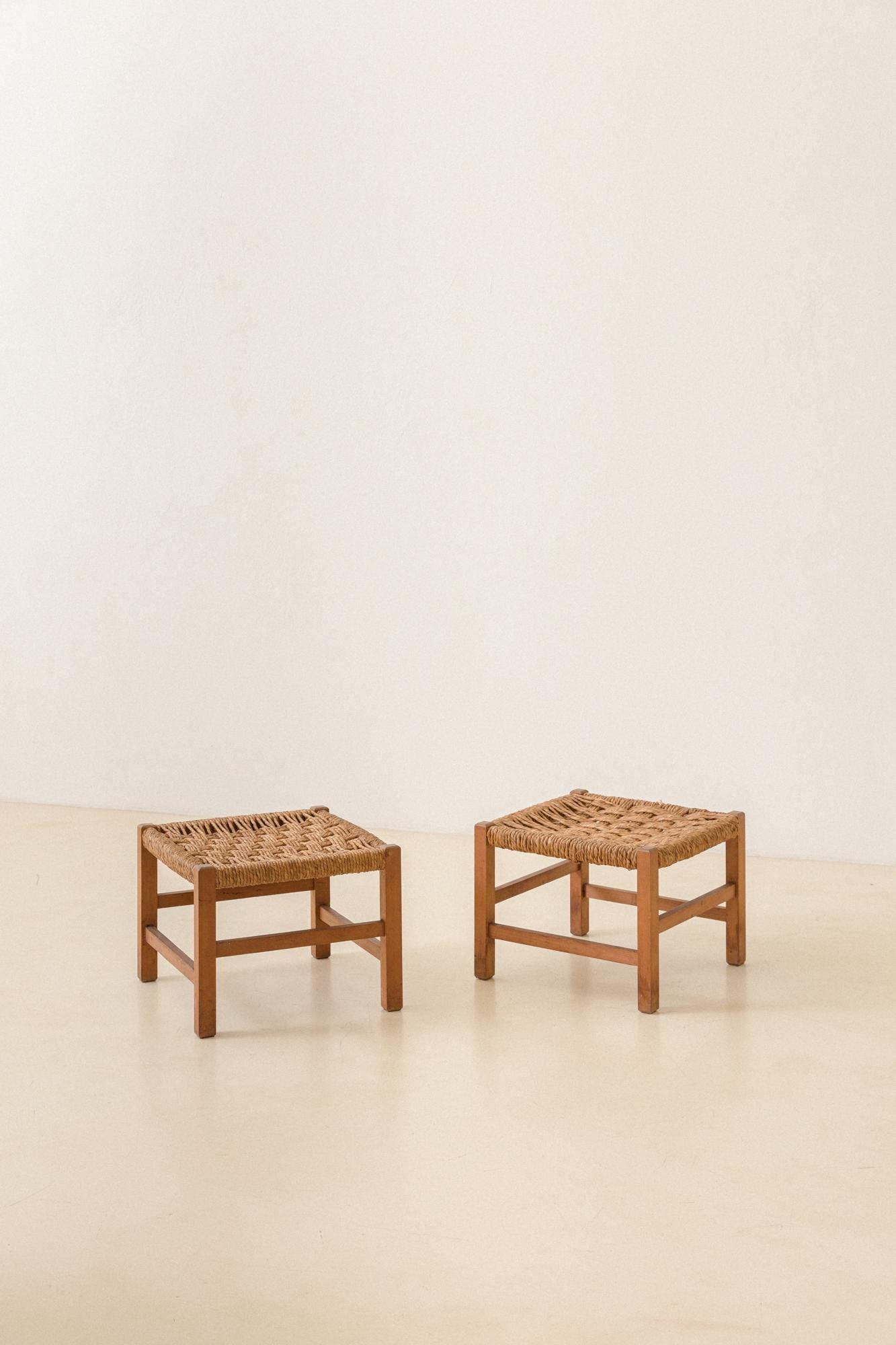 Mid-Century Modern Pair of Brazilian Stools, Rosewood and Taboa Straw, Unknown Designer, 1960s For Sale