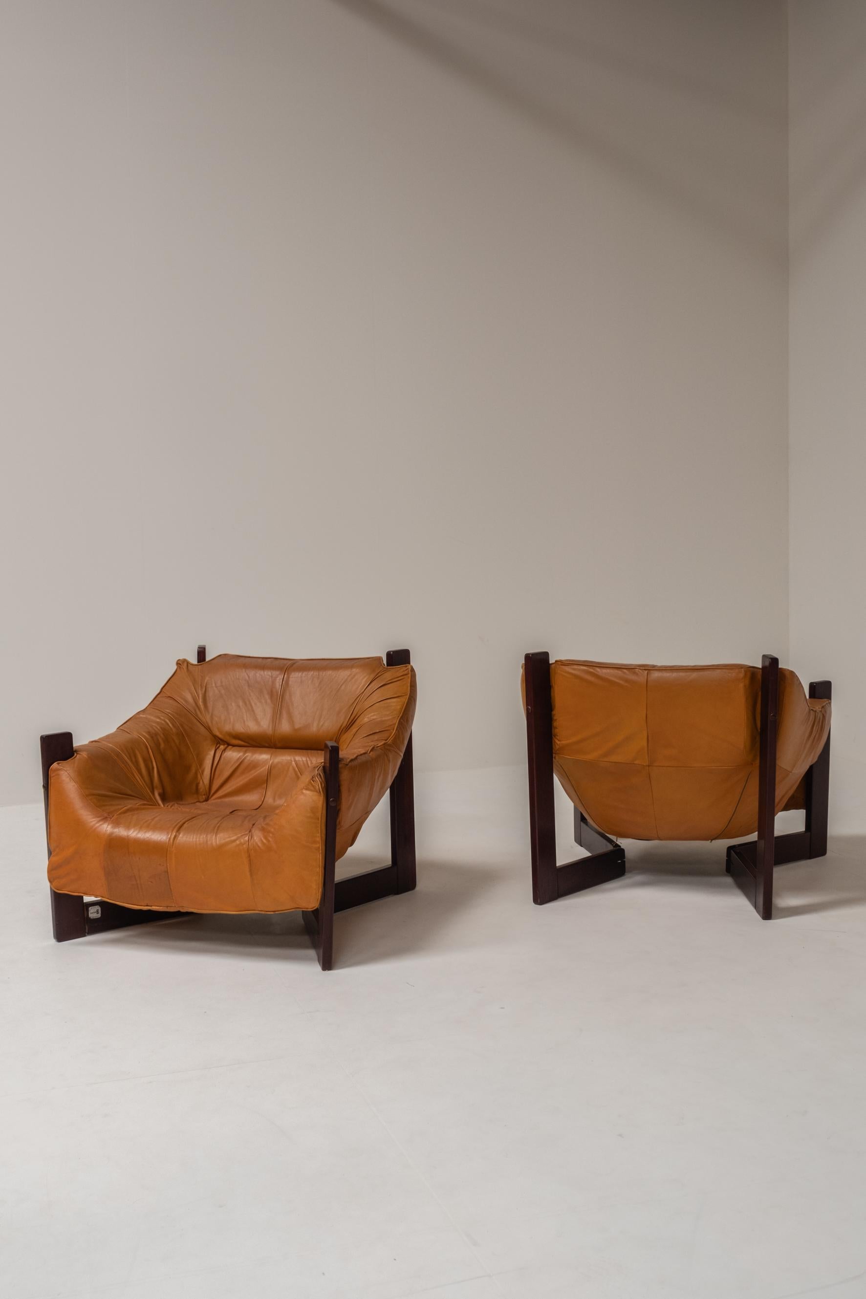 Mid-Century moderno Coppia di sedie da salotto brasiliane vintage di Percival Lafer MP, Brasile, anni '70 in vendita