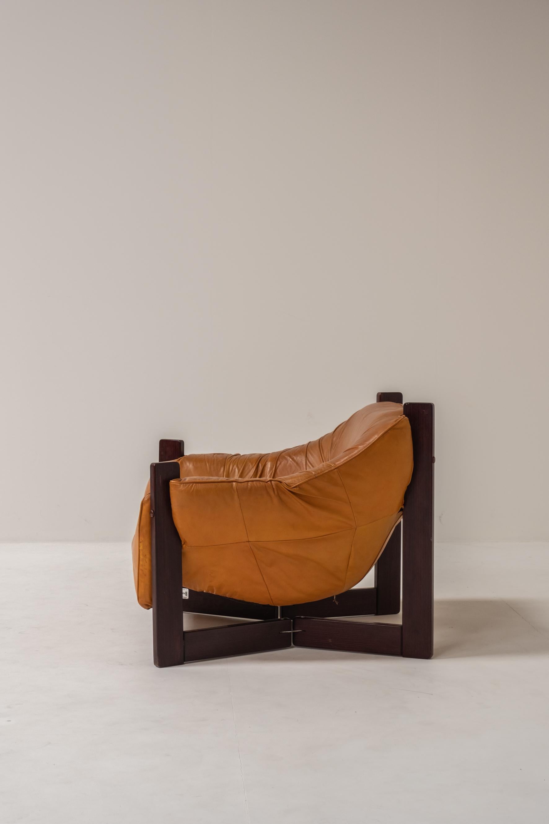 Pelle Coppia di sedie da salotto brasiliane vintage di Percival Lafer MP, Brasile, anni '70 in vendita