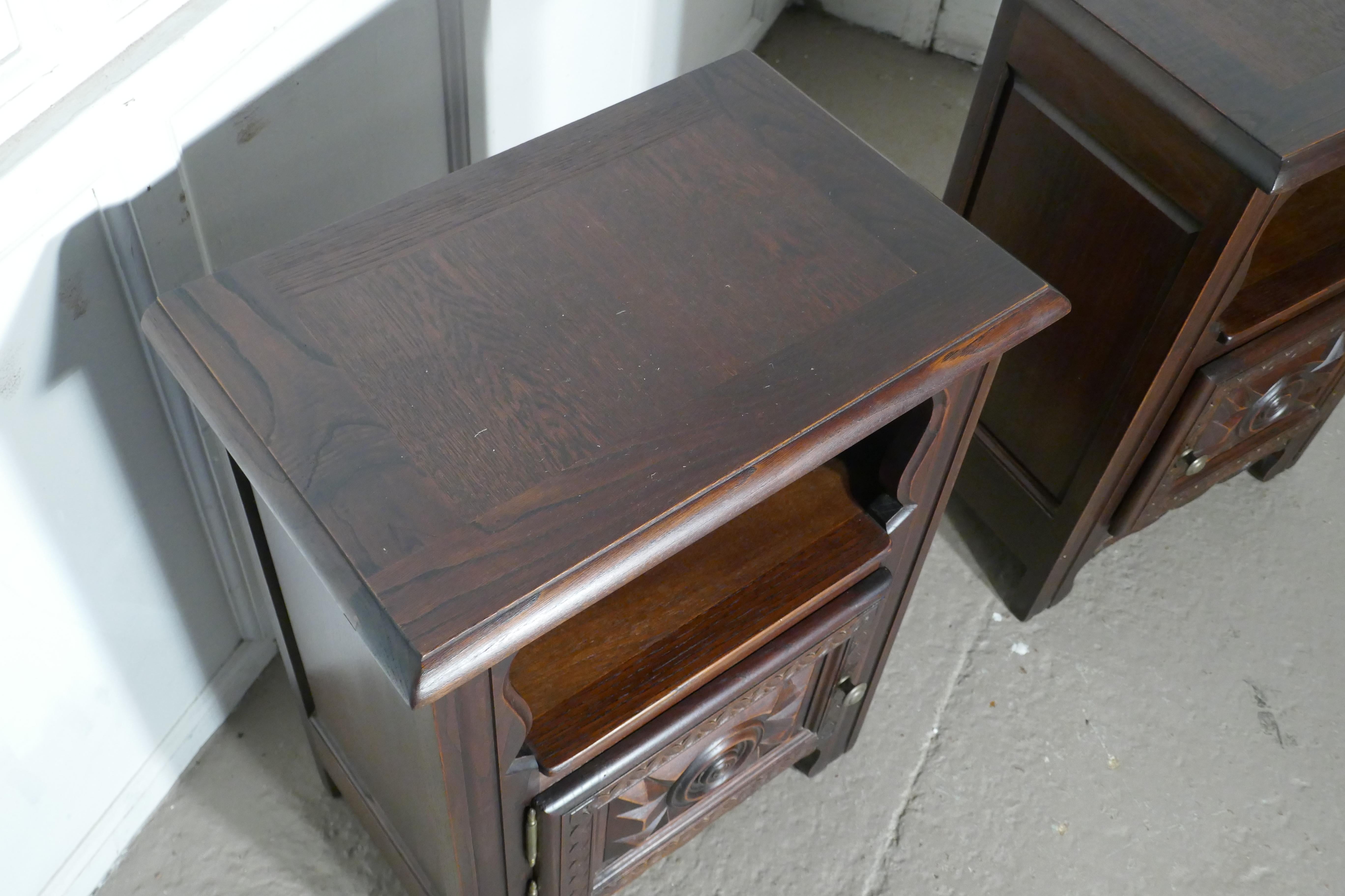 Pair of Breton Oak Bedside Cupboards In Good Condition In Chillerton, Isle of Wight