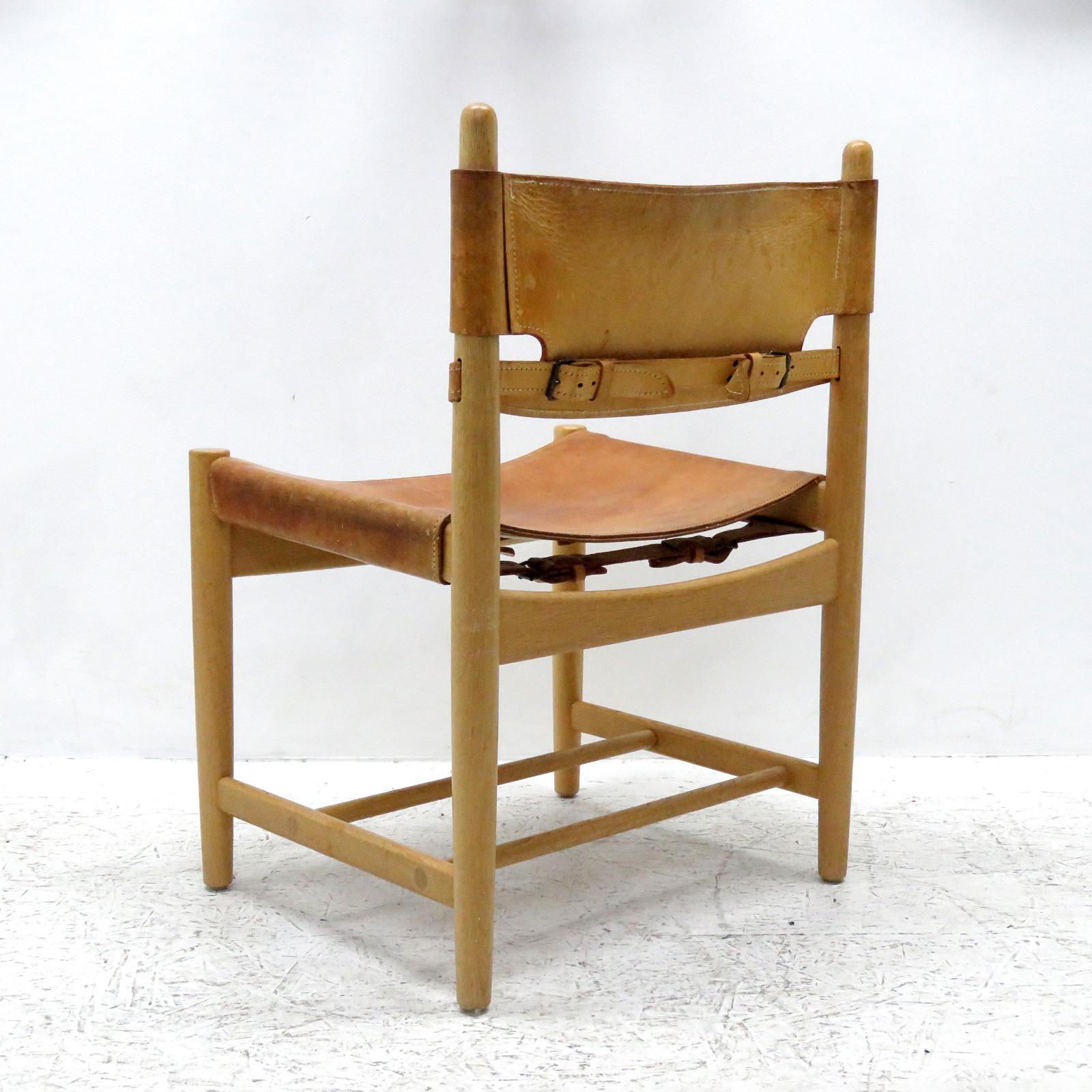 Pair of Børge Mogensen 'Hunting' Chairs, Model 3237 In Good Condition In Los Angeles, CA