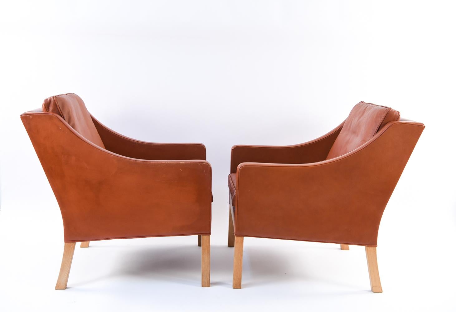 Pair of Børge Mogensen Model #2207 Leather Lounge Chairs 2