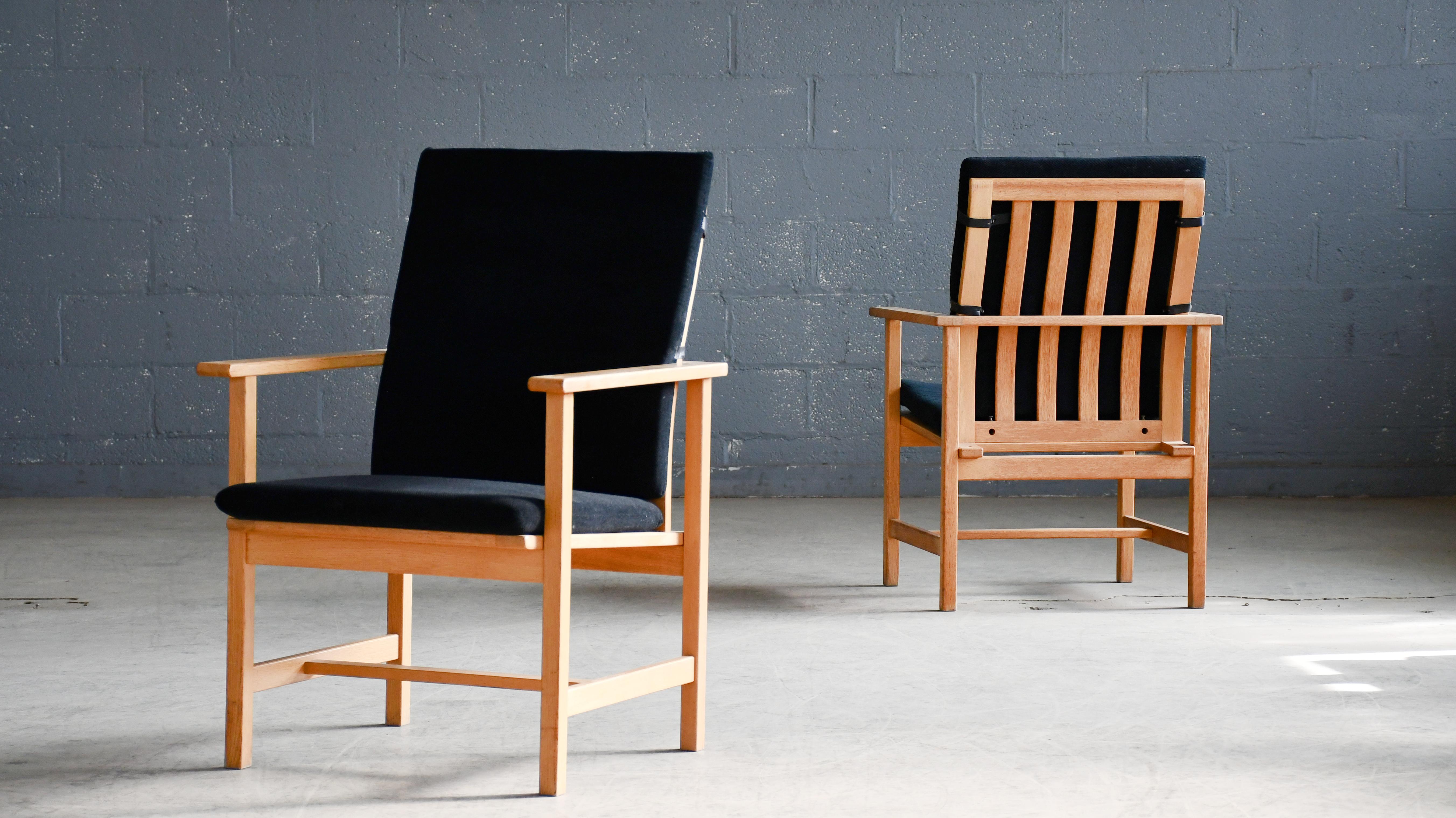 Danois Paire de chaises longues en Oak 2257 de Børge Mogensen pour Fredericia Stolefabrik V en vente