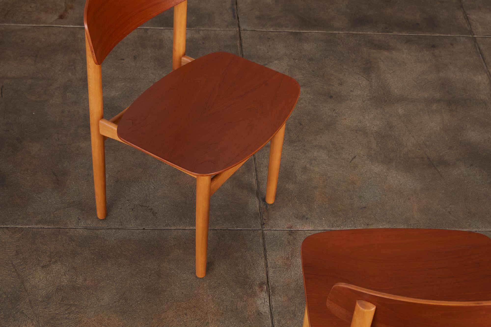 Pair of Børge Mogensen Side Chairs 8