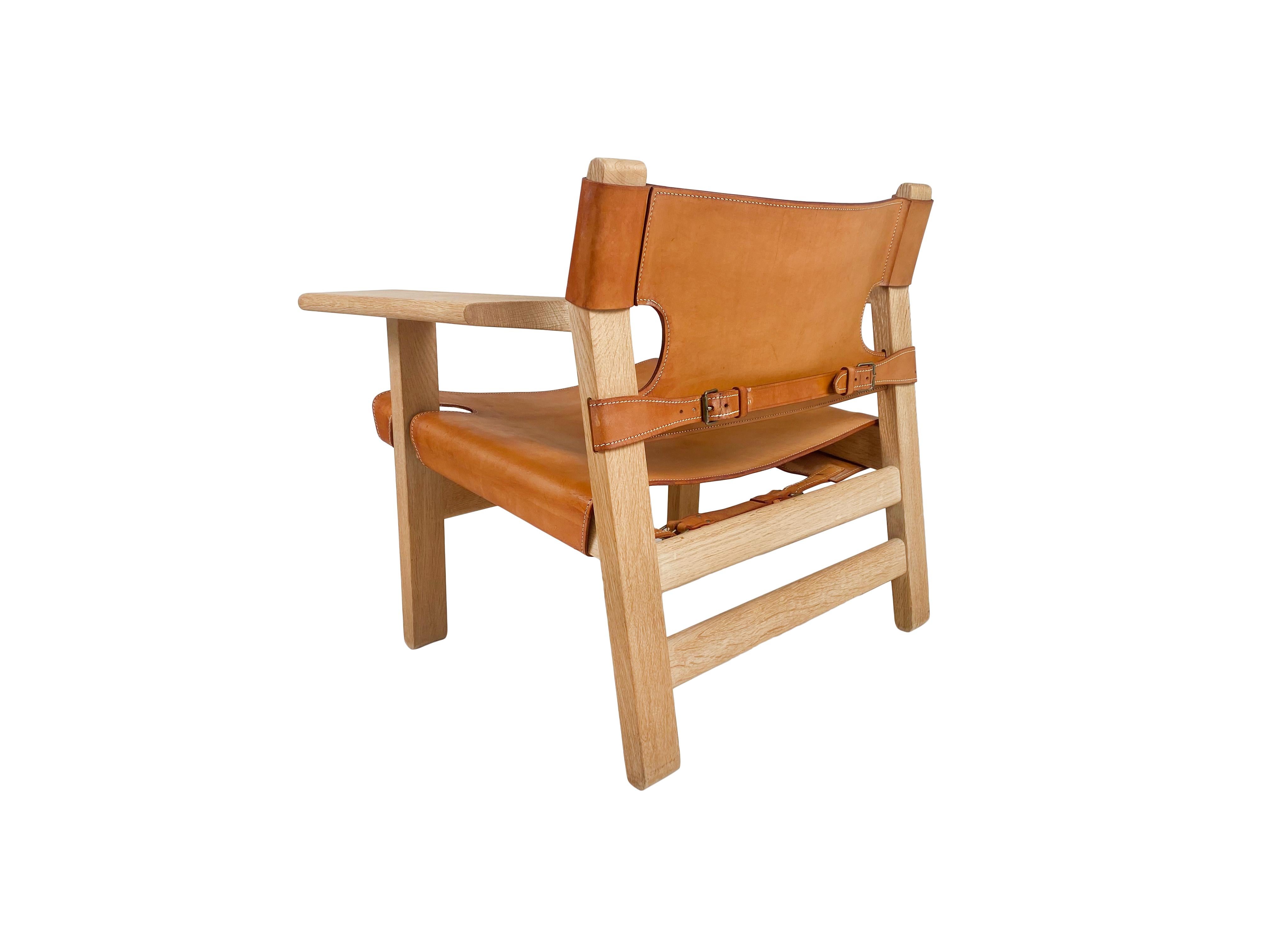 Pair of Børge Mogensen Spanish Chairs for Fredericia Stolefabrik Denmark 1960s For Sale 3