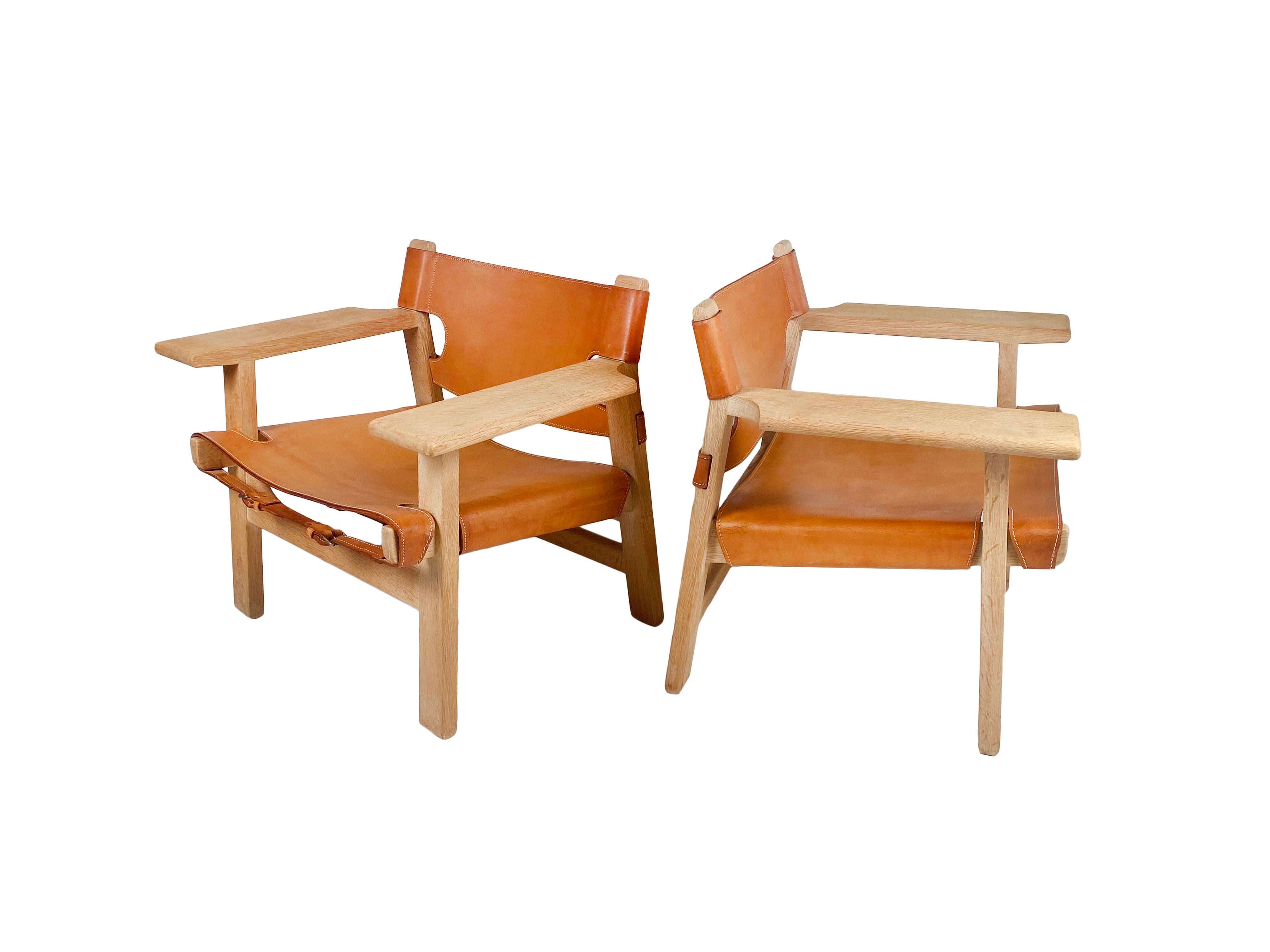 Mid-20th Century Pair of Børge Mogensen Spanish Chairs for Fredericia Stolefabrik Denmark 1960s For Sale