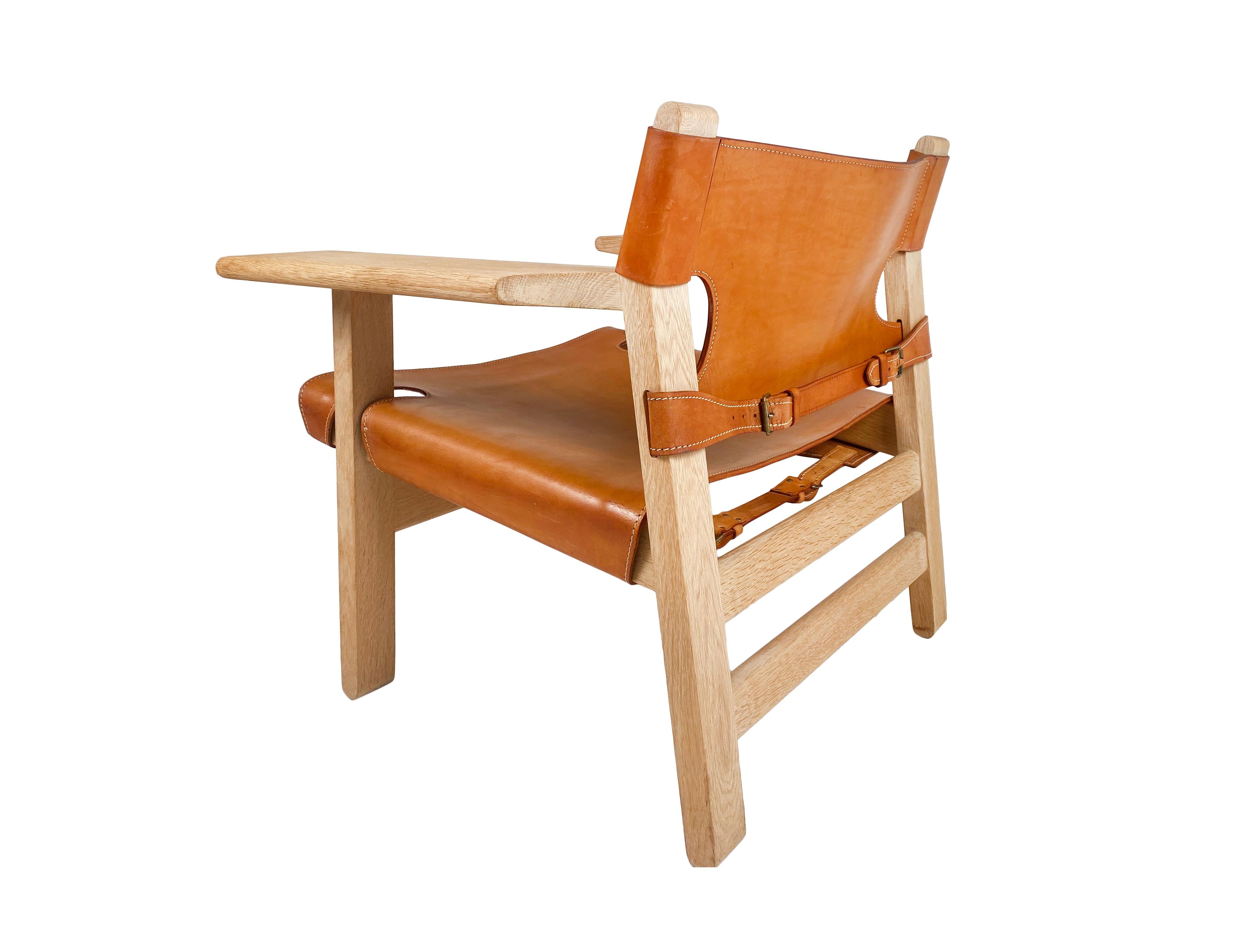 Brass Pair of Børge Mogensen Spanish Chairs for Fredericia Stolefabrik Denmark 1960s For Sale