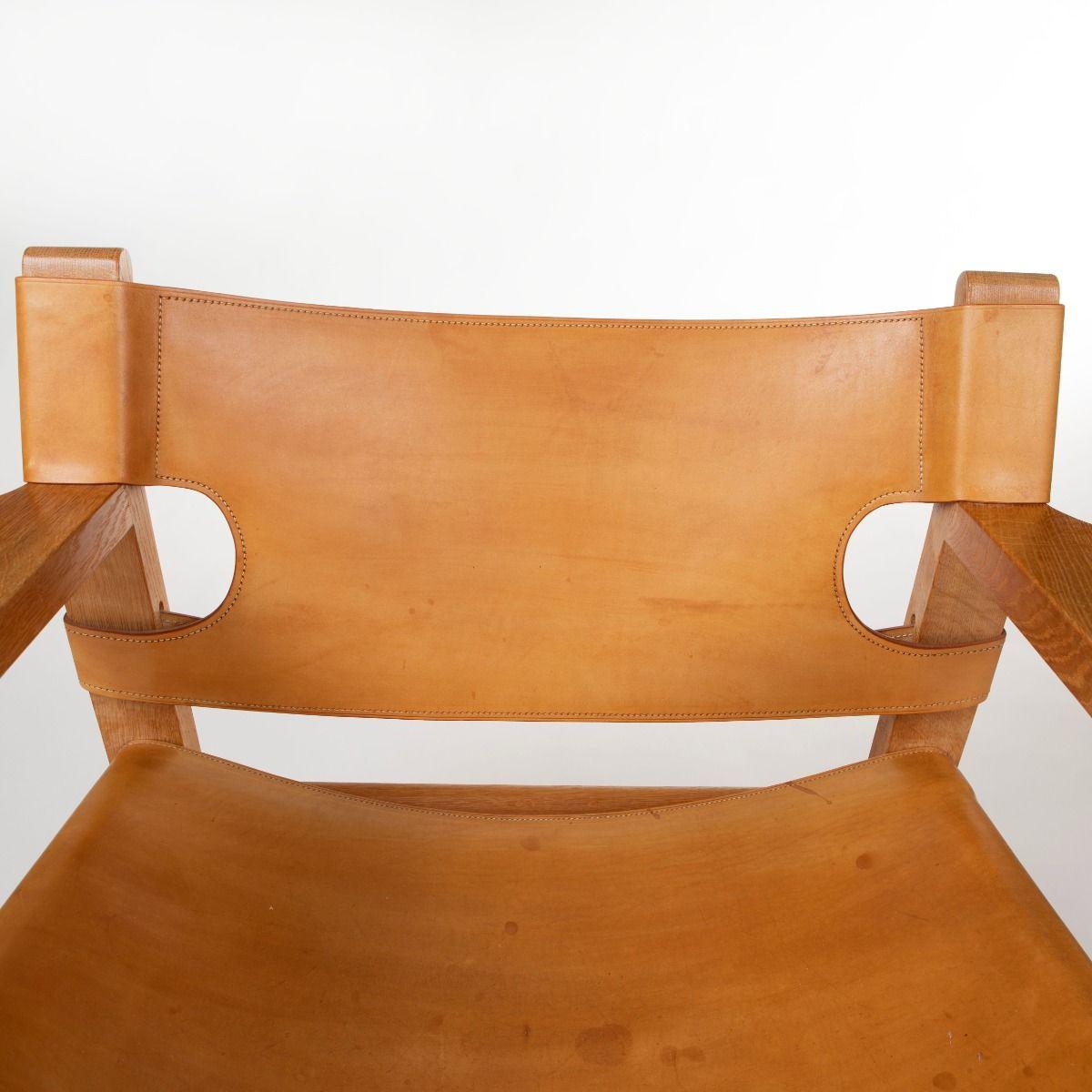 Pair of Børge Mogensen Spanish Chairs Model BM 2226 For Sale 2