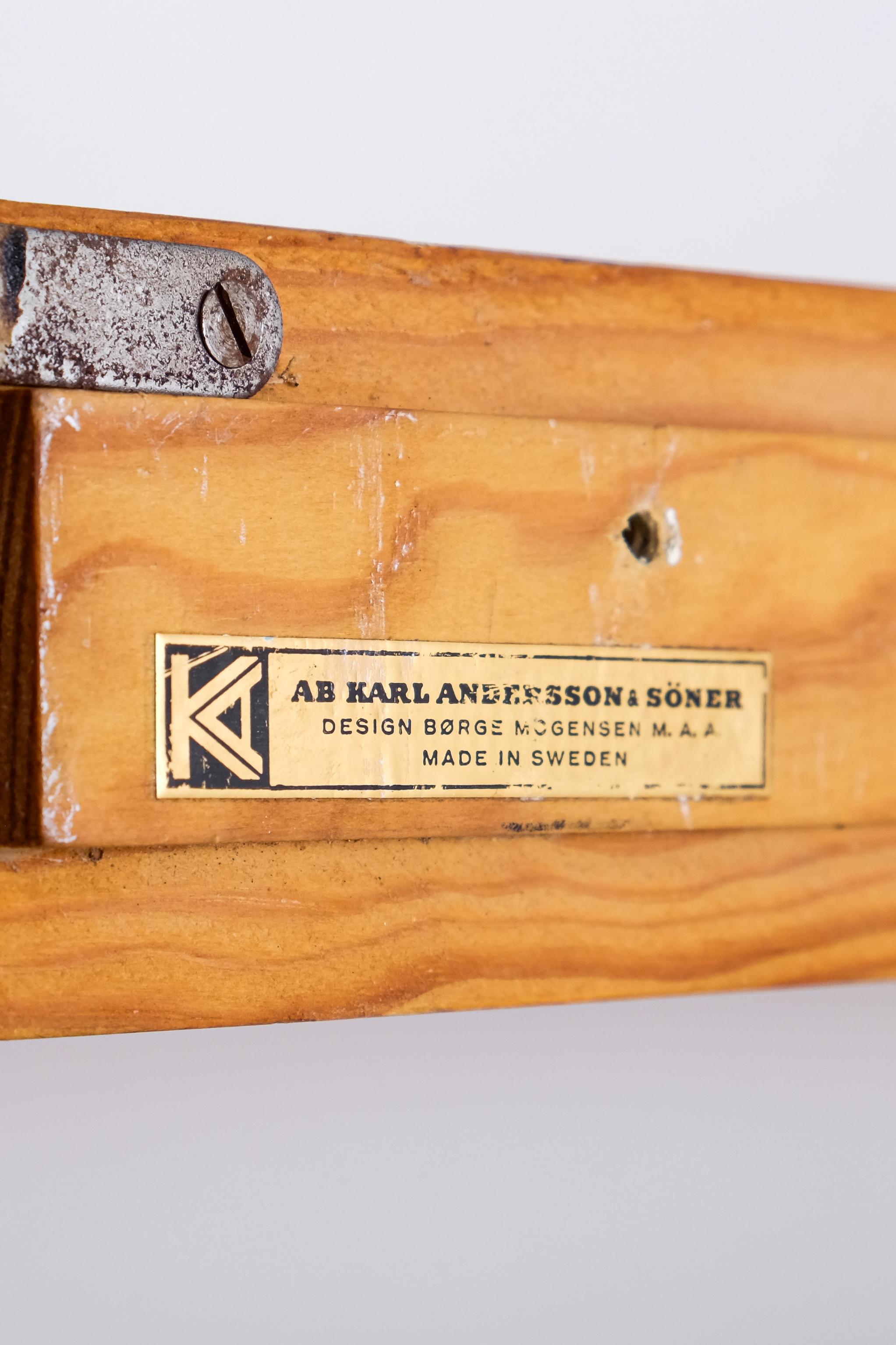 Coppia di mensole da parete Børge Mogensen di Karl Andersson & Söner, anni '60 In condizioni buone in vendita a Stockholm, SE