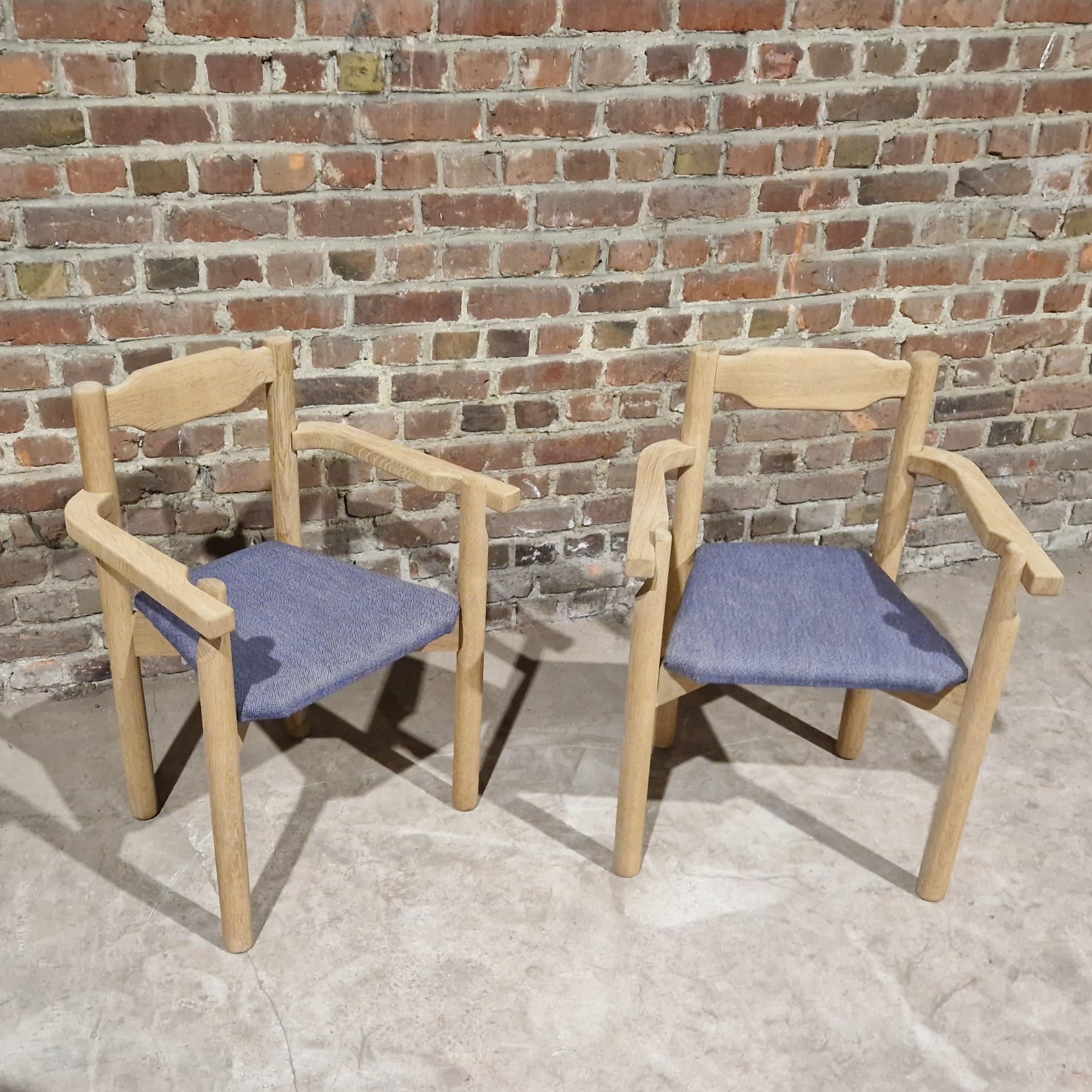 French Pair of bridge armchairs in light oak, Guillerme et Chambron for 