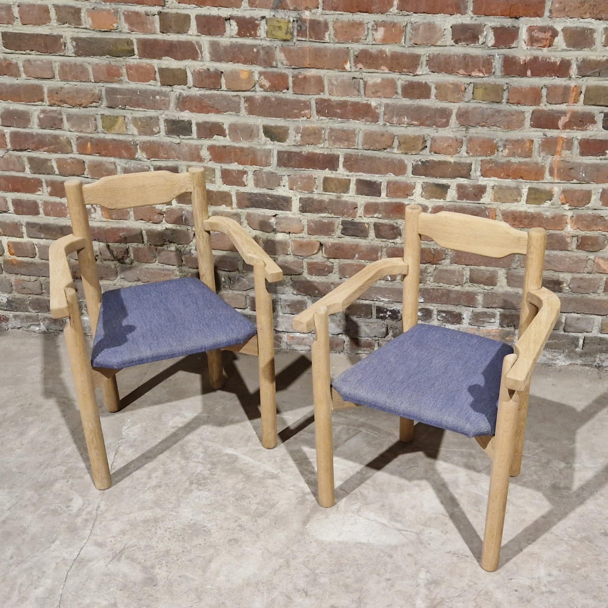 Oak Pair of bridge armchairs in light oak, Guillerme et Chambron for 