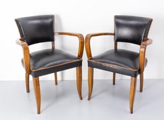 Paire de chaises Bridge en cuir noir de style Art Déco français, vers 1930