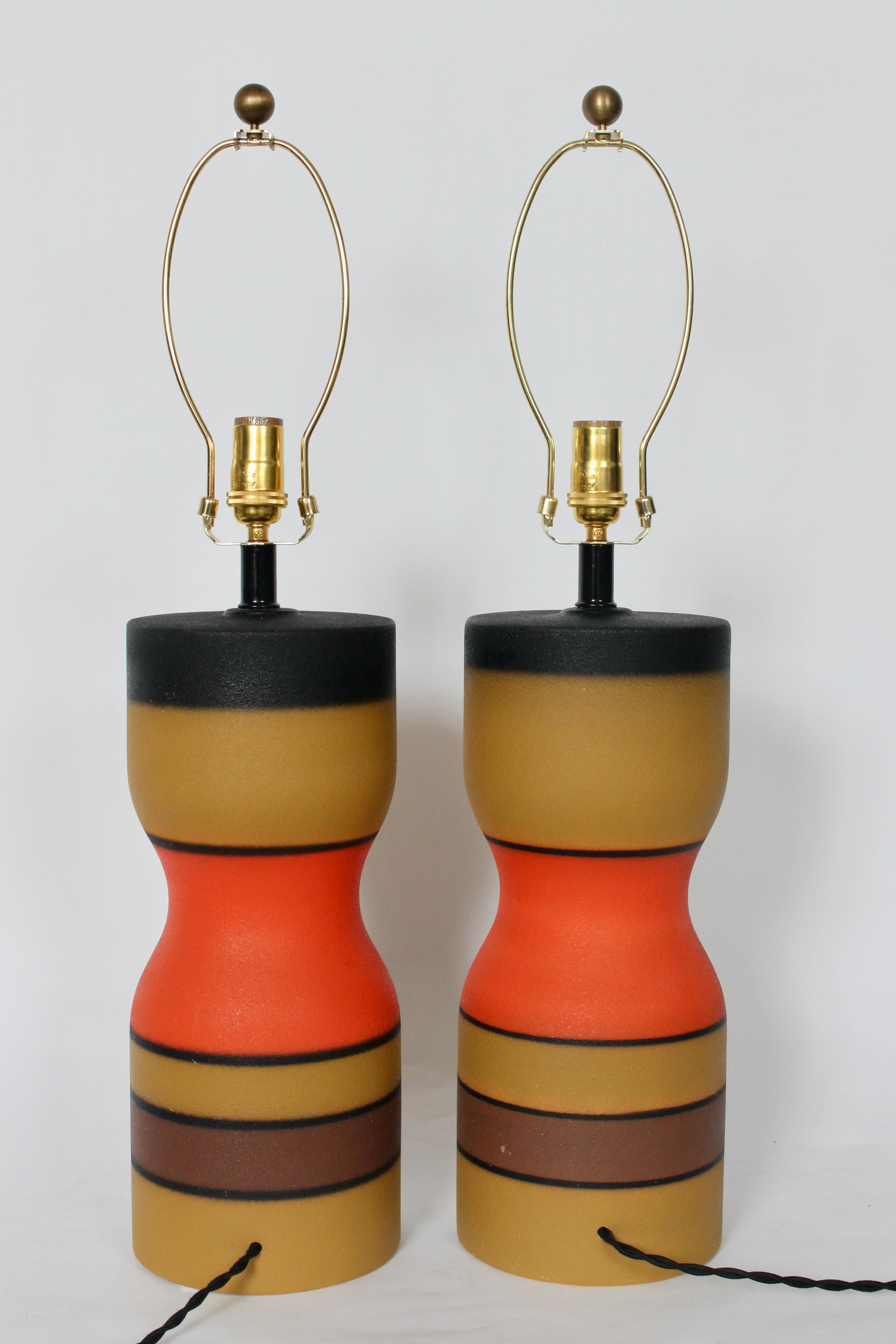 Pair of Bruno Gambone style Bright Banded Modern Hourglass Pottery Table Lamps In Good Condition For Sale In Bainbridge, NY