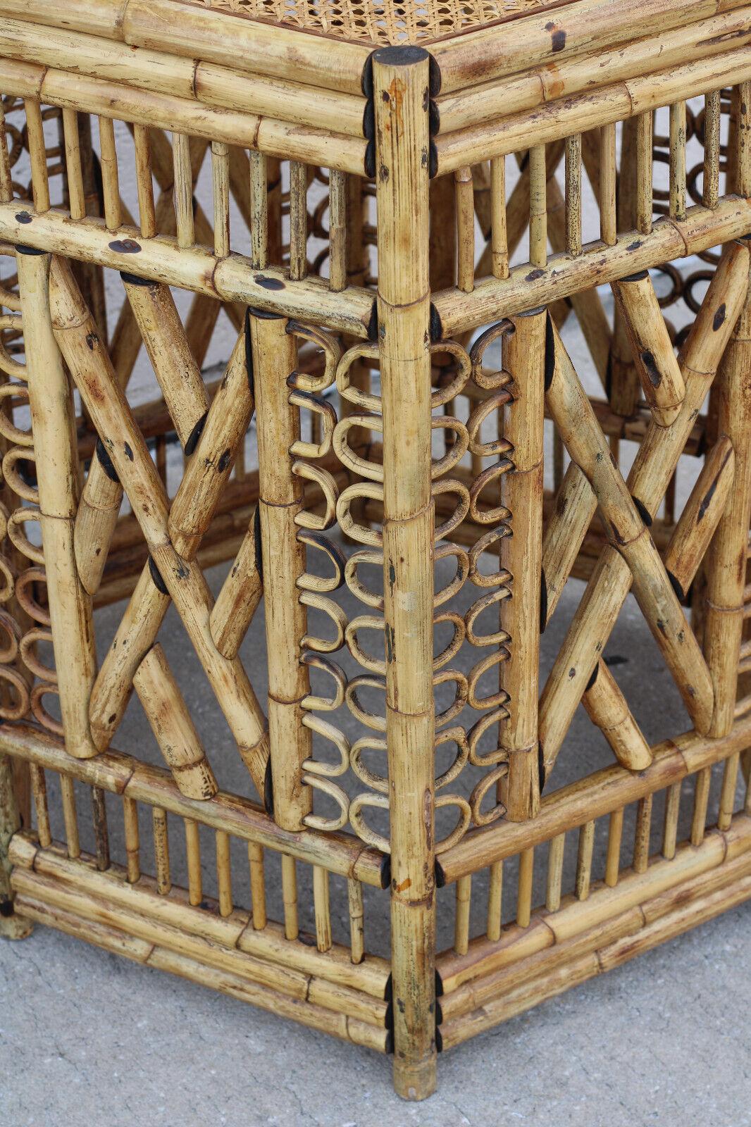Paire de bases de tables de salle à manger hexagonales en bambou et canne de style Brighton en vente 6