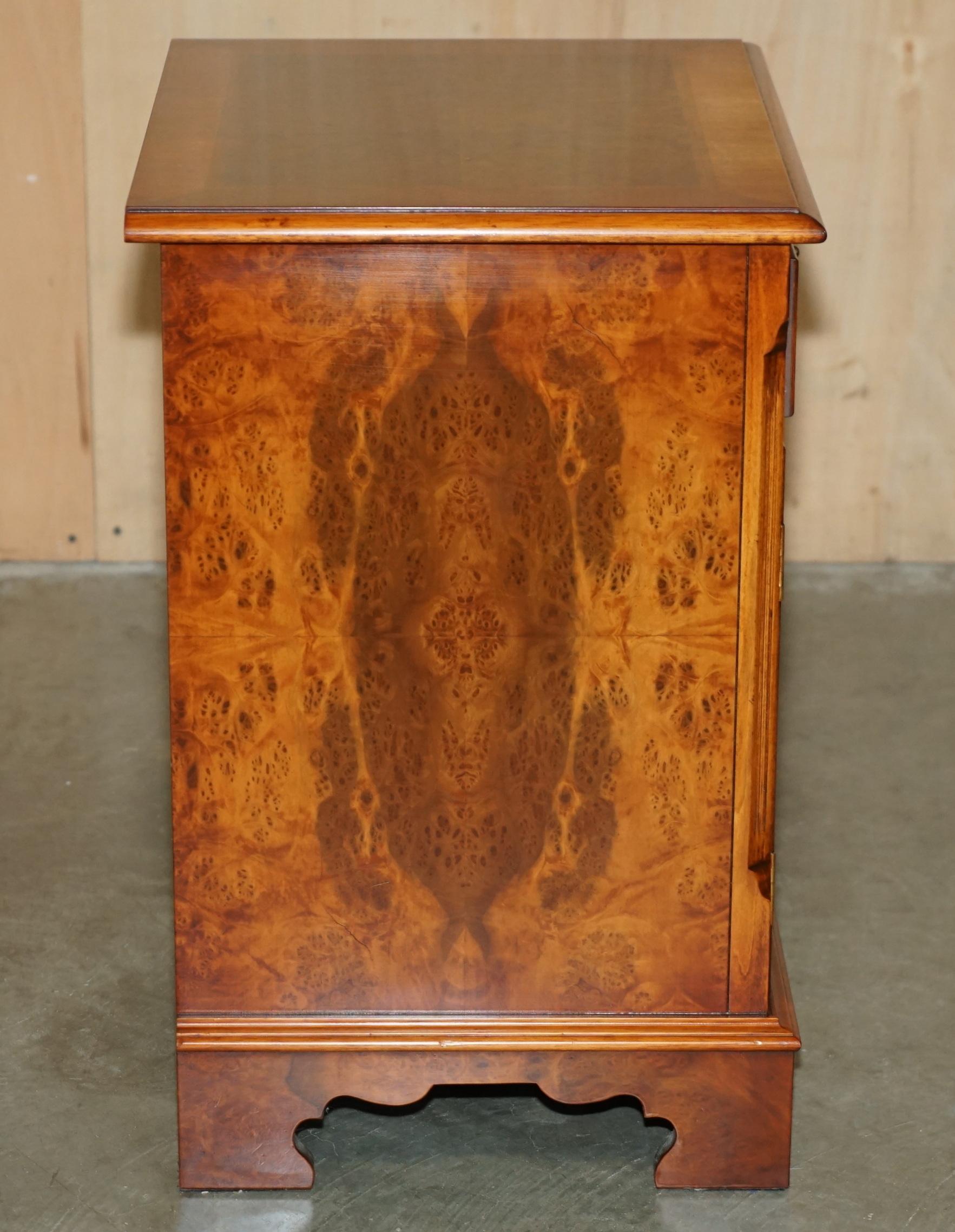 PAAR BRiGHTS OF NETTLEBED BURR WALNUT SEITENTISCH SIZED NIGHTSTANDS CUPBOARDS im Angebot 5