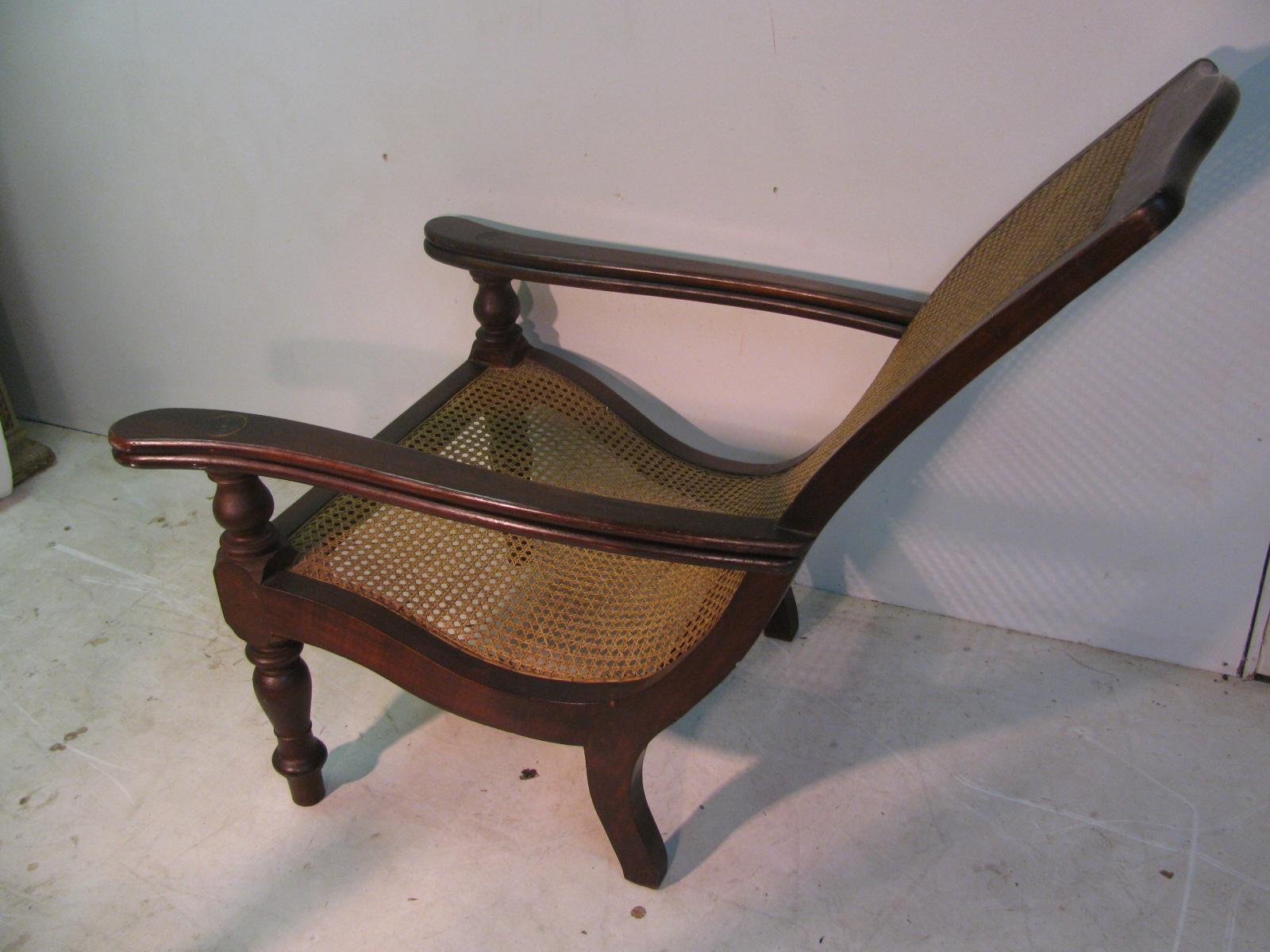Anglais Paire de chaises longues / Plantation British Colonial du milieu du siècle en vente