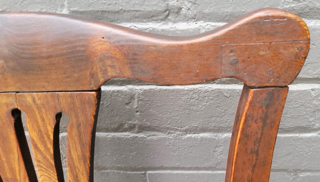 18th Century Pair of British Country Squire's George II Side Chairs For Sale