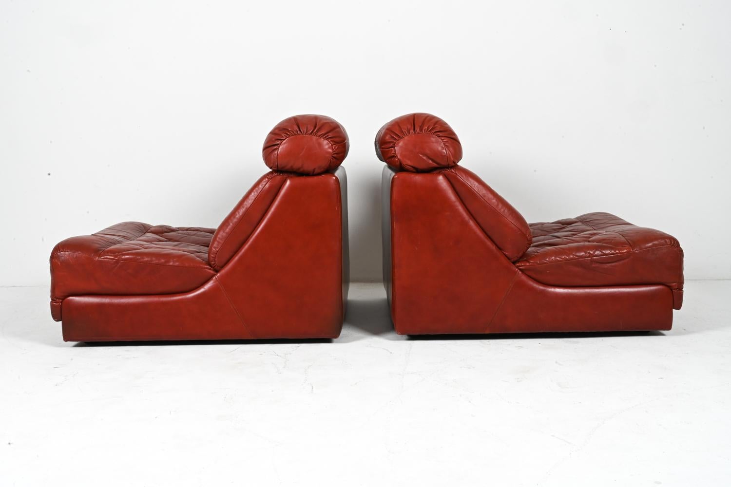 Pair of British Space Age Modular Leather Lounge Chairs by Tetrad For Sale 7